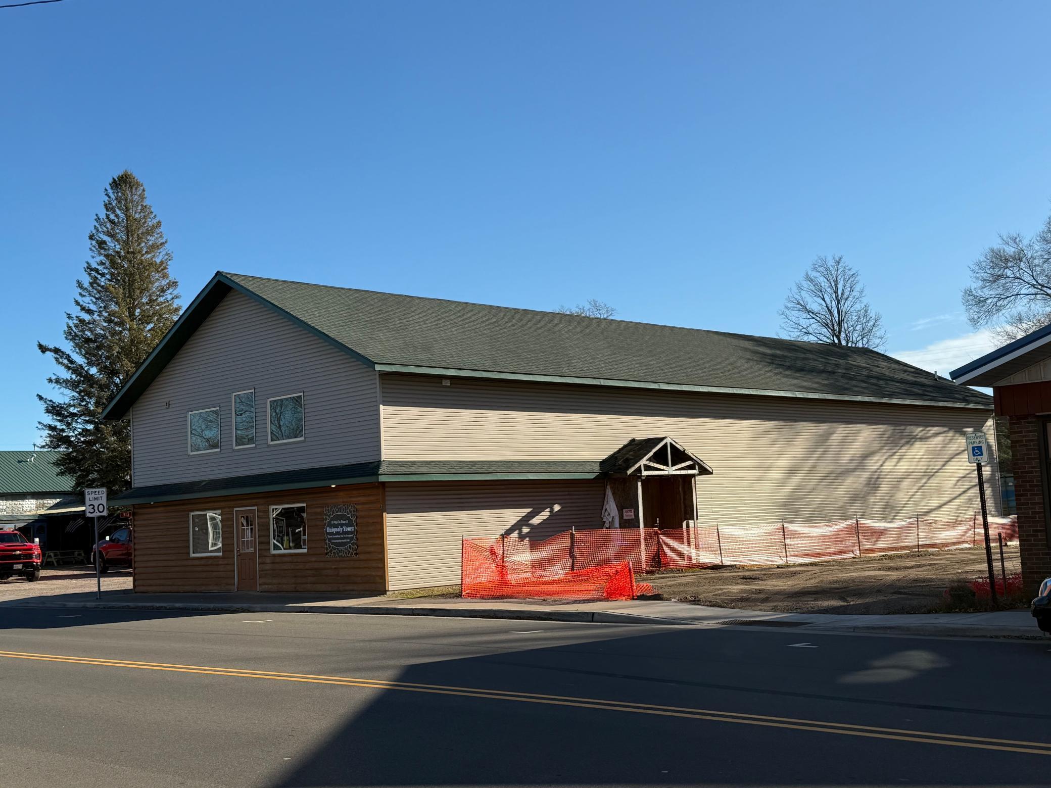 main property photo 3