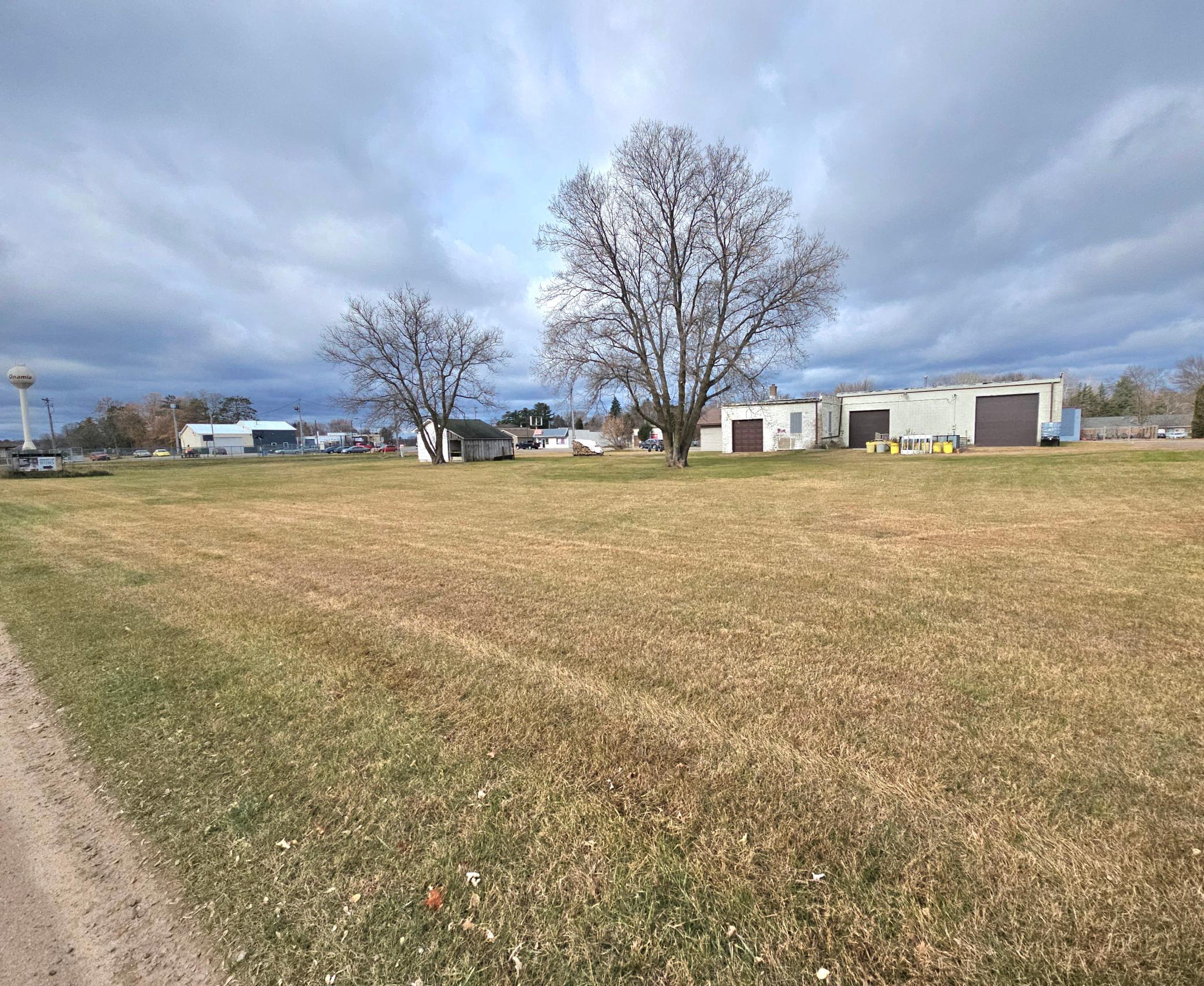 main property photo 22