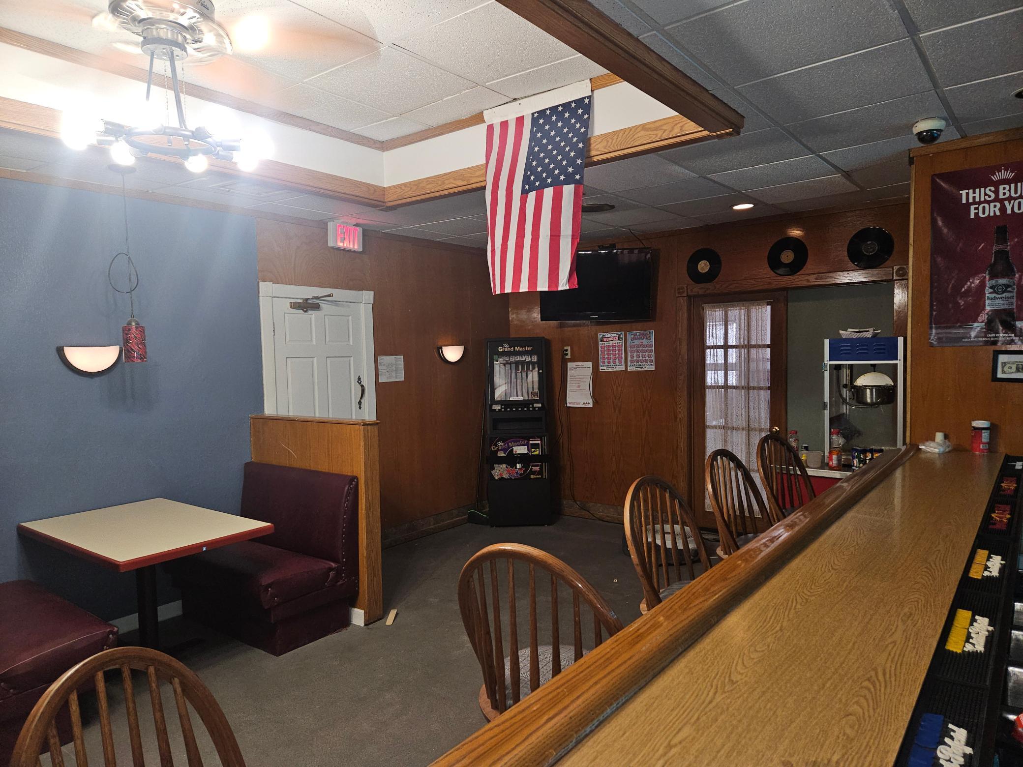 main property photo 9