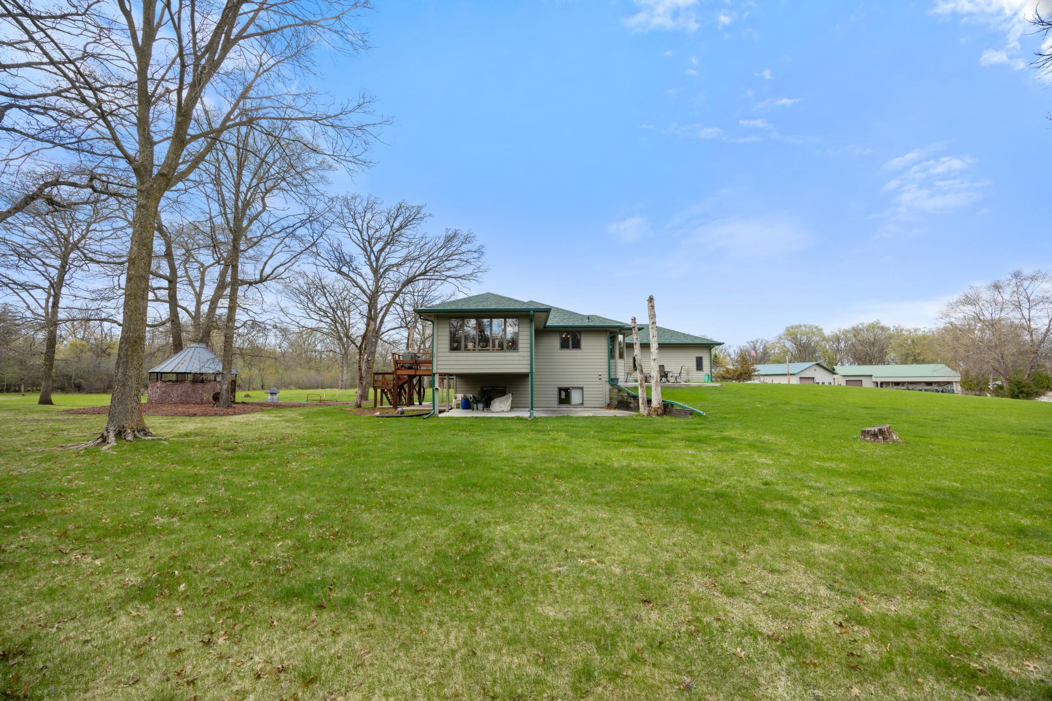 main property photo 50