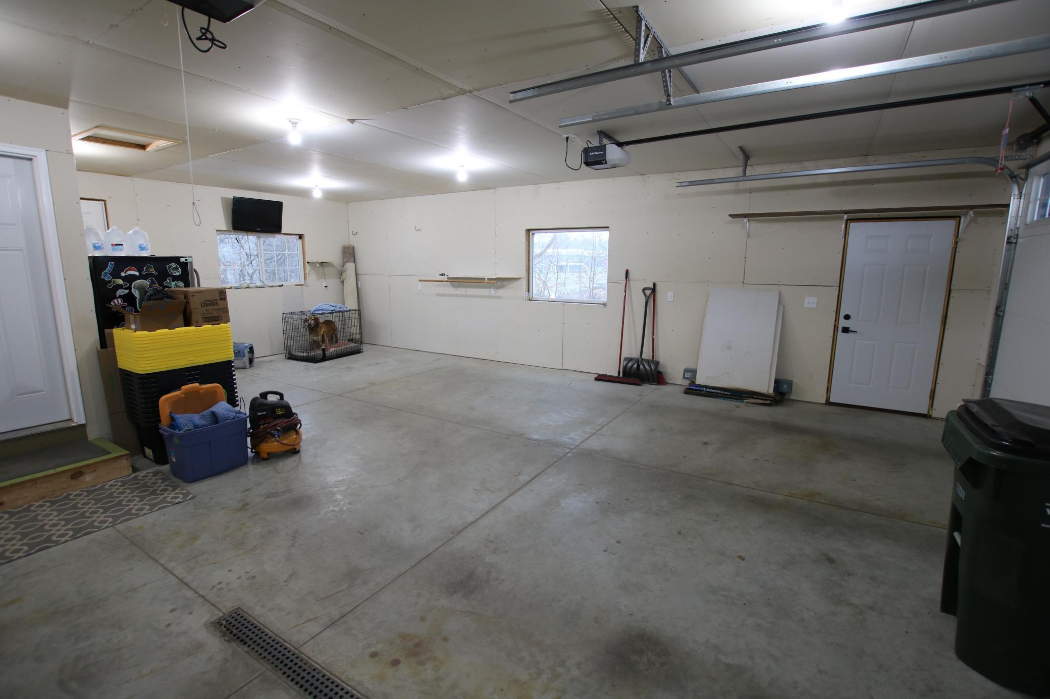 main property photo 84