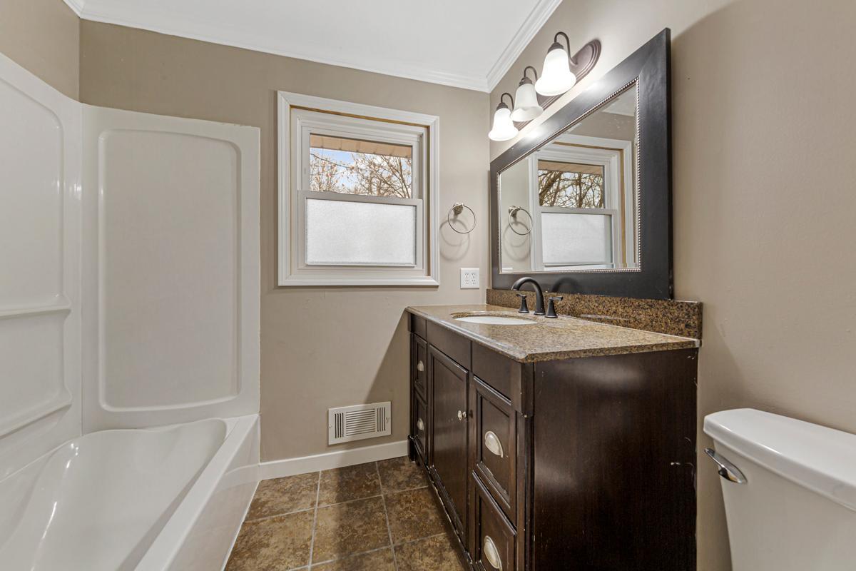 property viewer photo 13