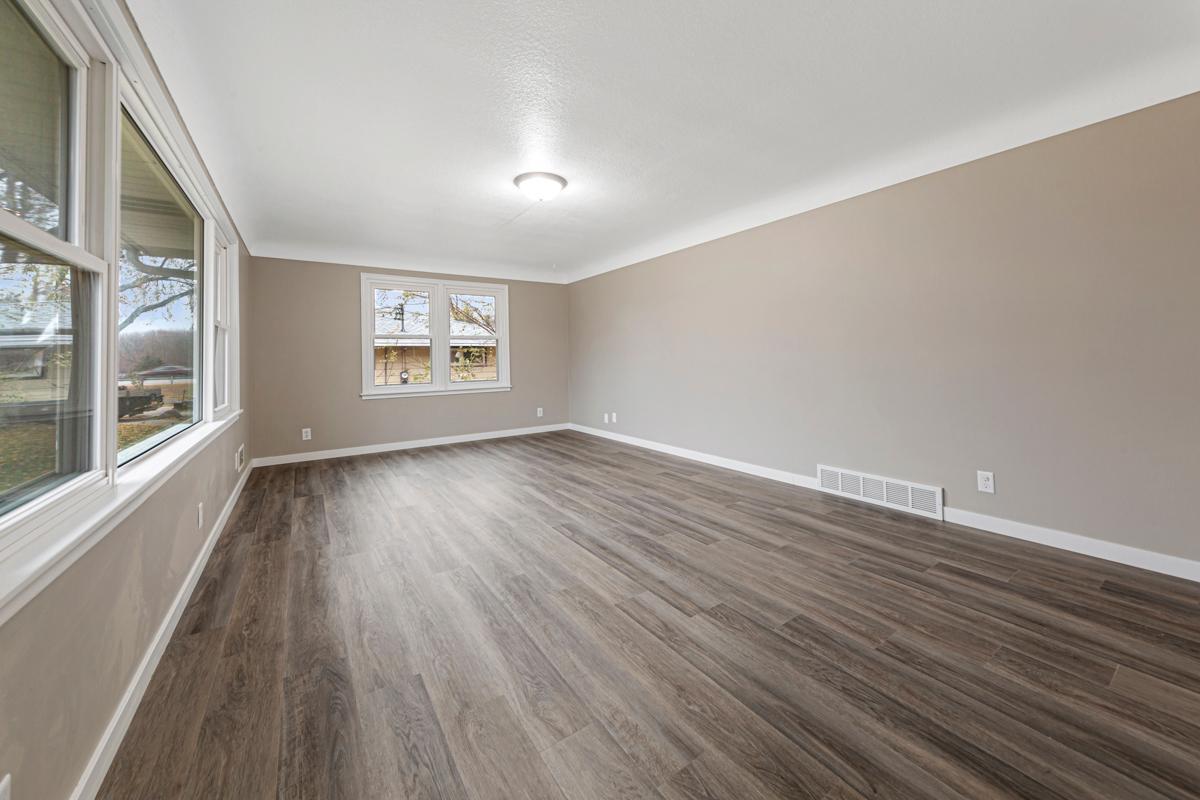 property viewer photo 5