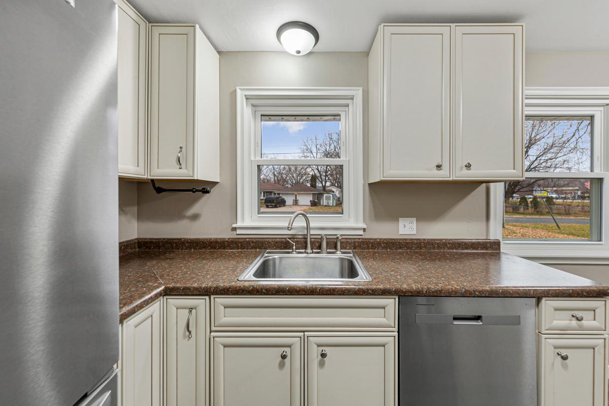 property viewer photo 9