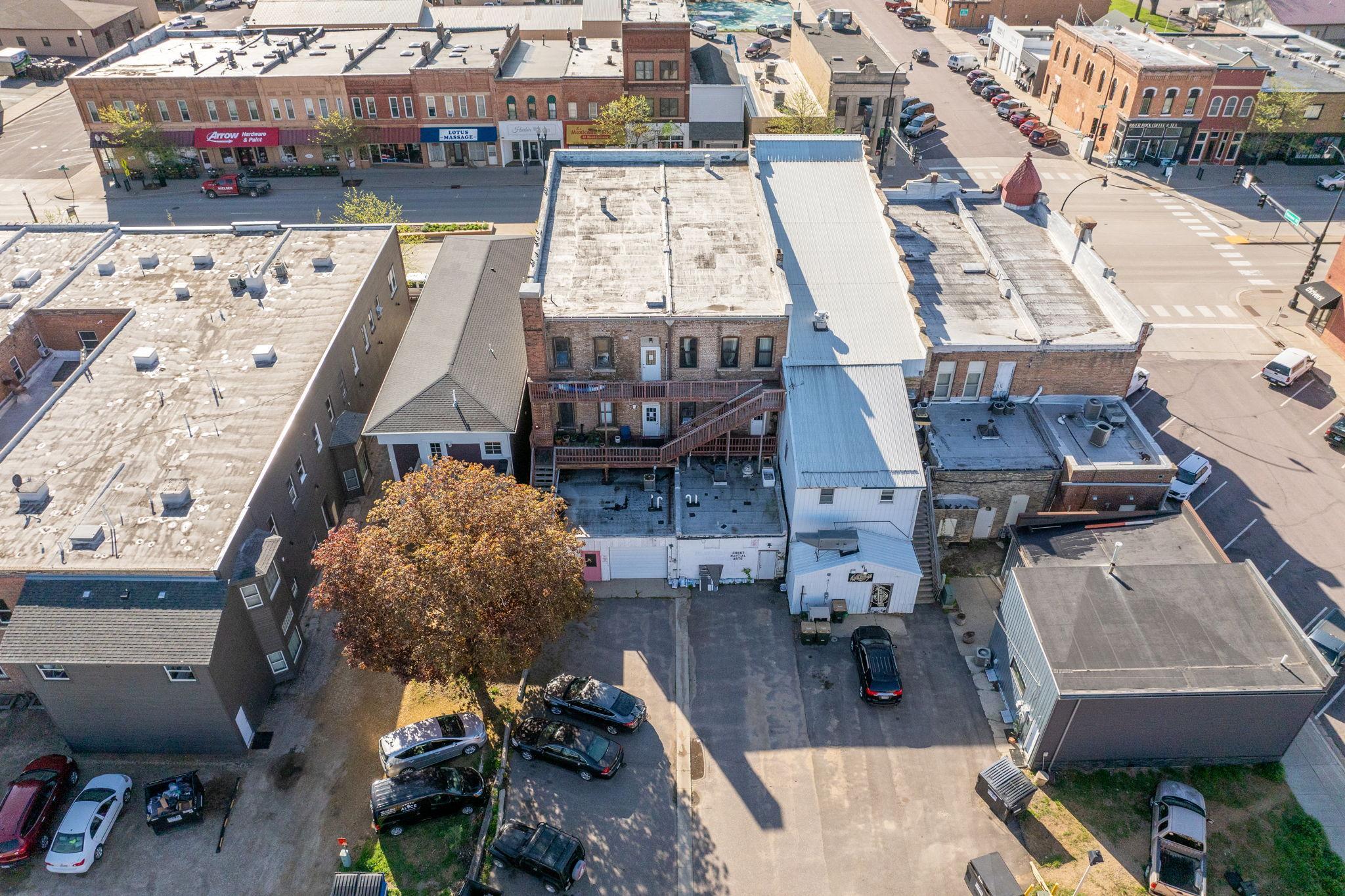 main property photo 11