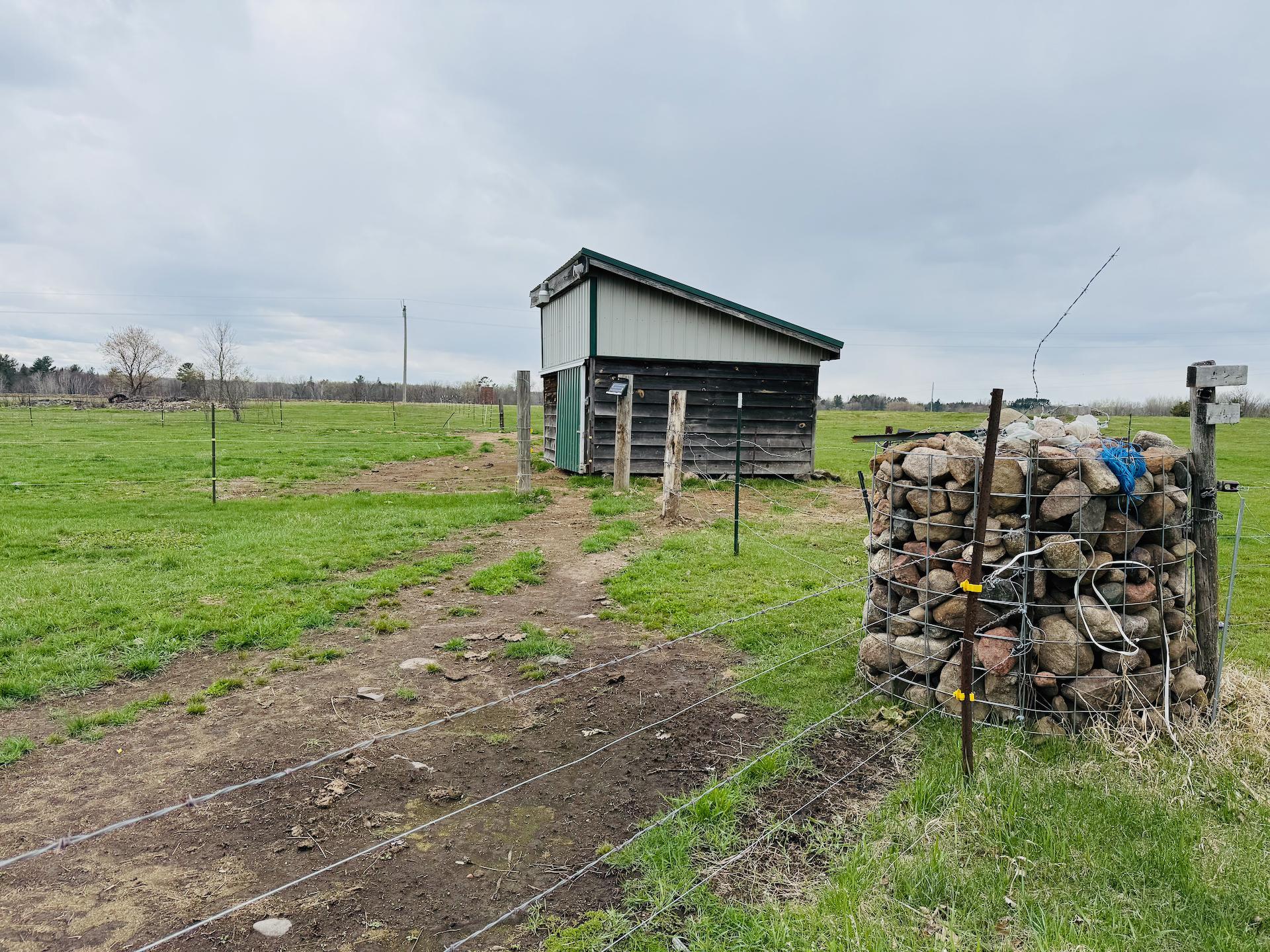 main property photo 13