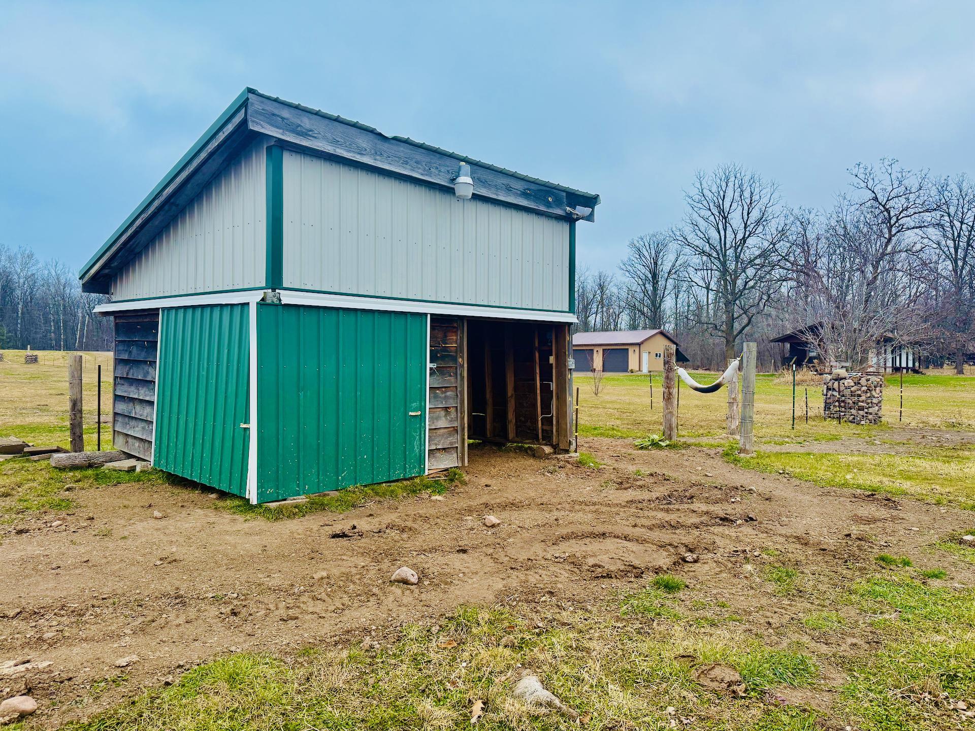 main property photo 45