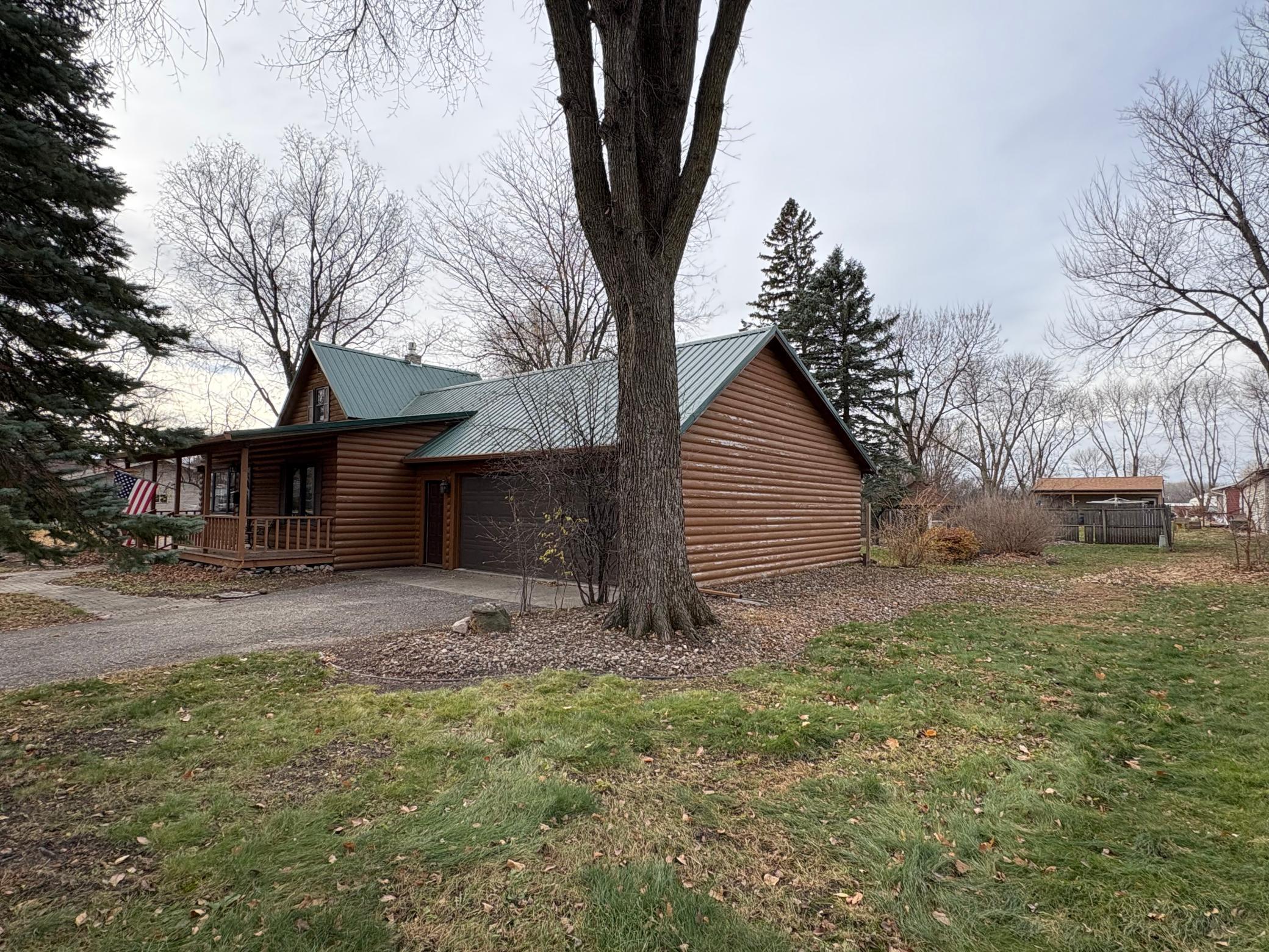 main property photo 25