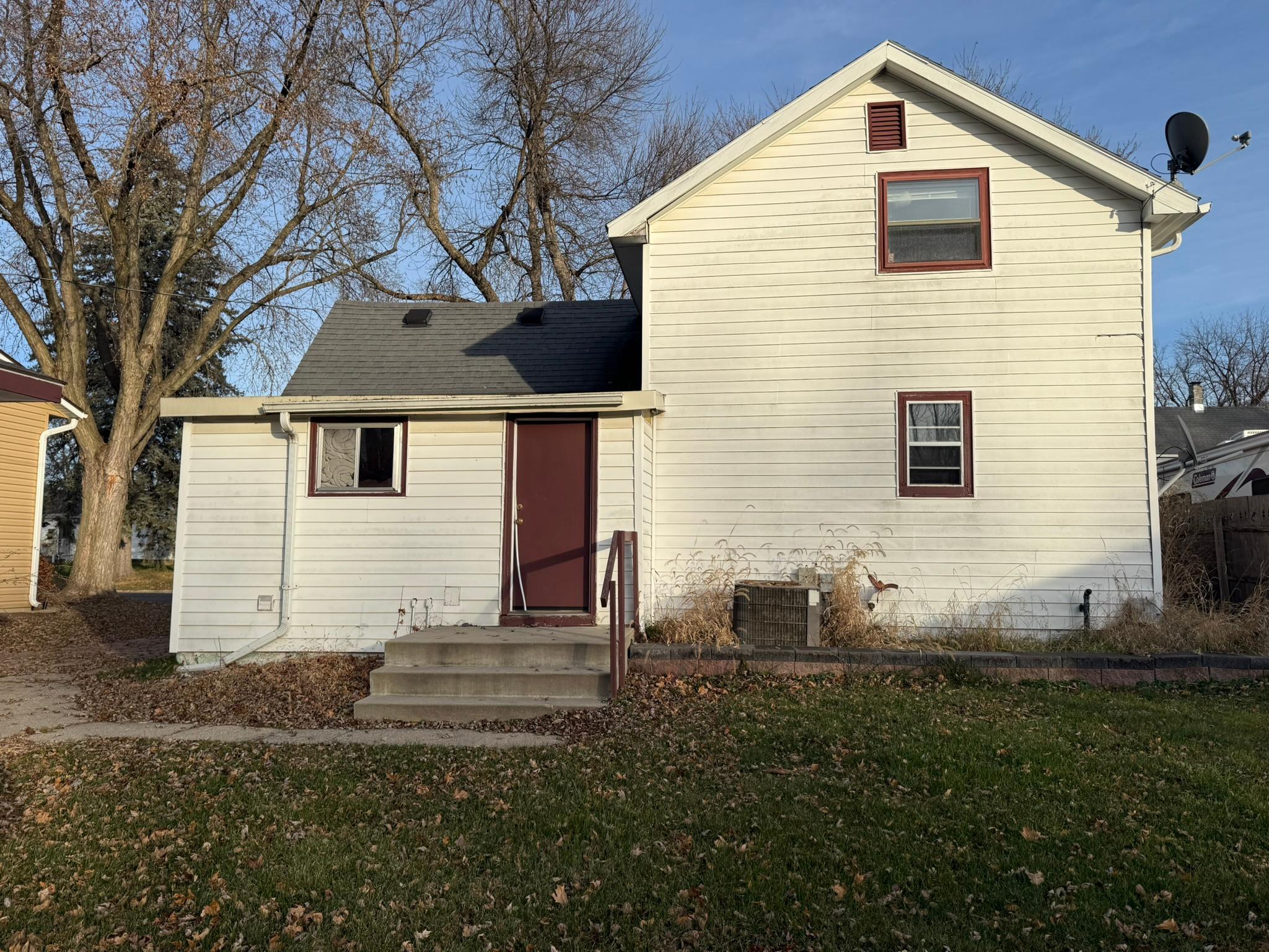 main property photo 4