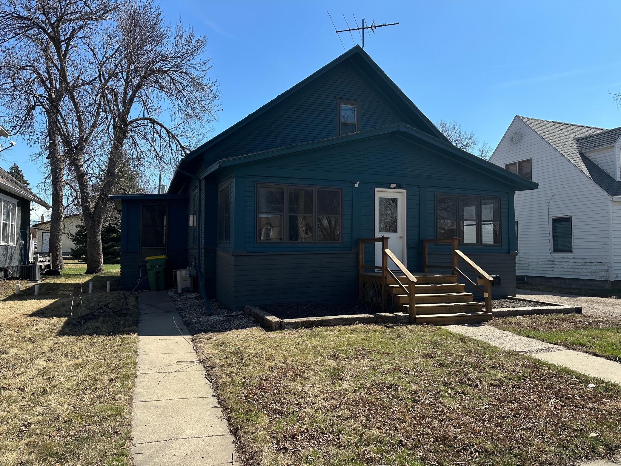 main property photo 12