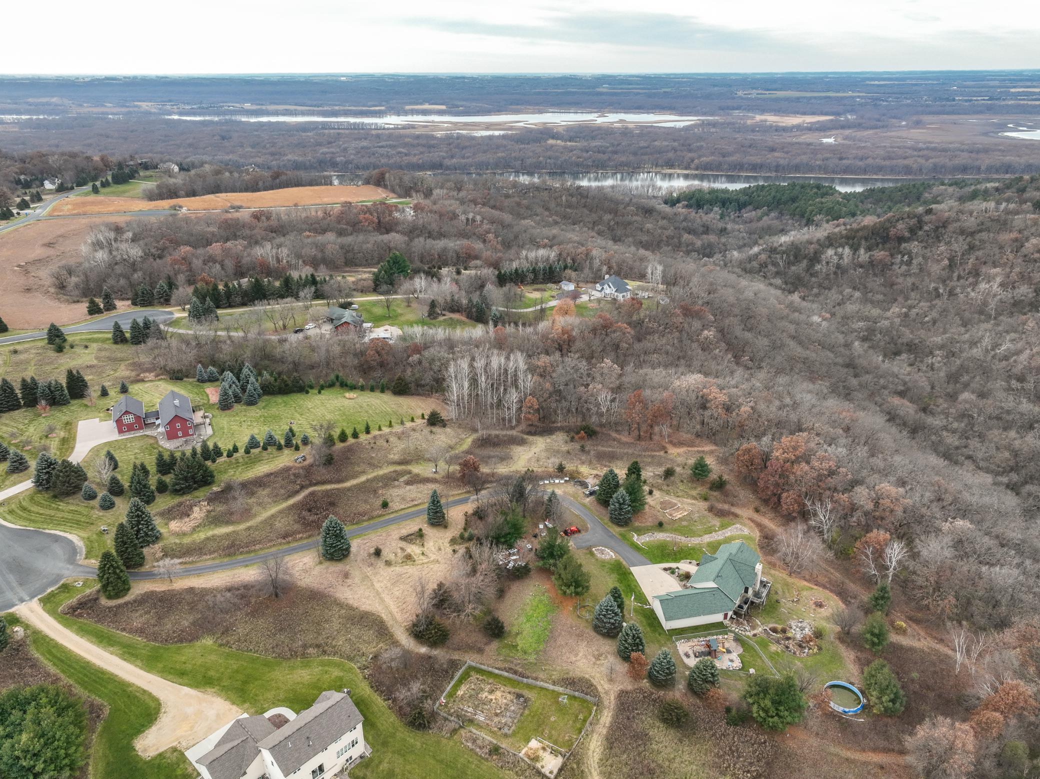 main property photo 11