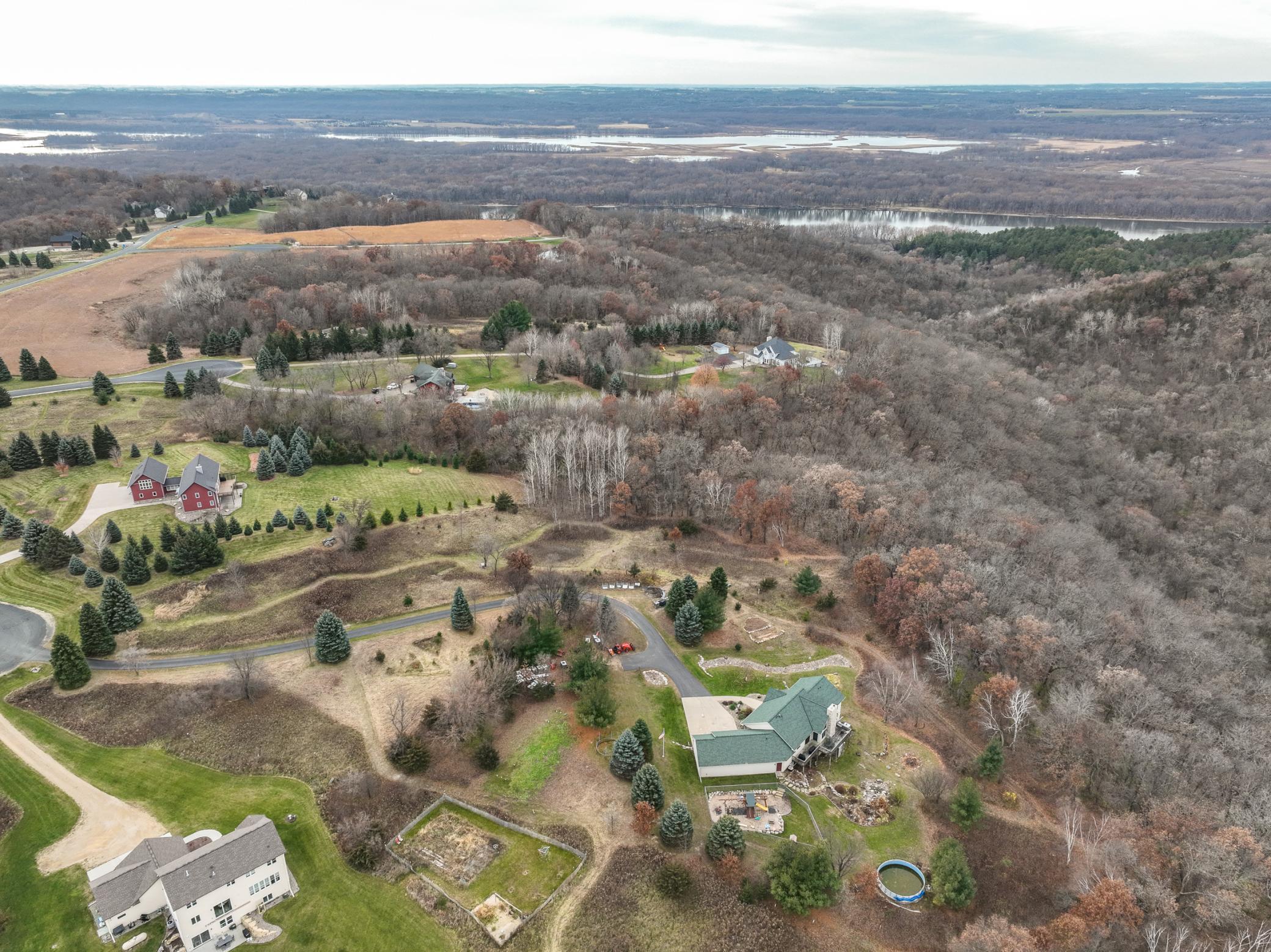 main property photo 13