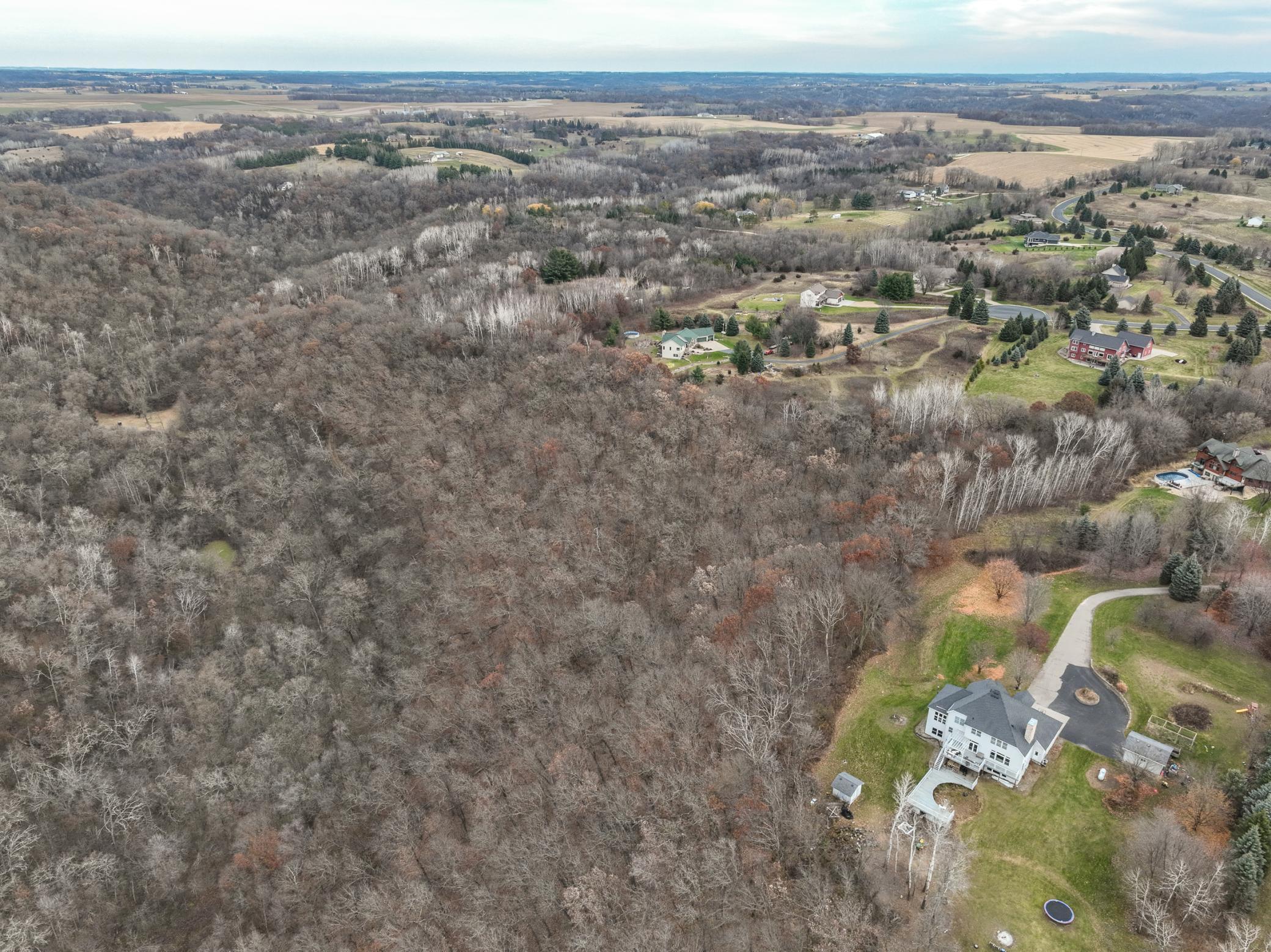 main property photo 17