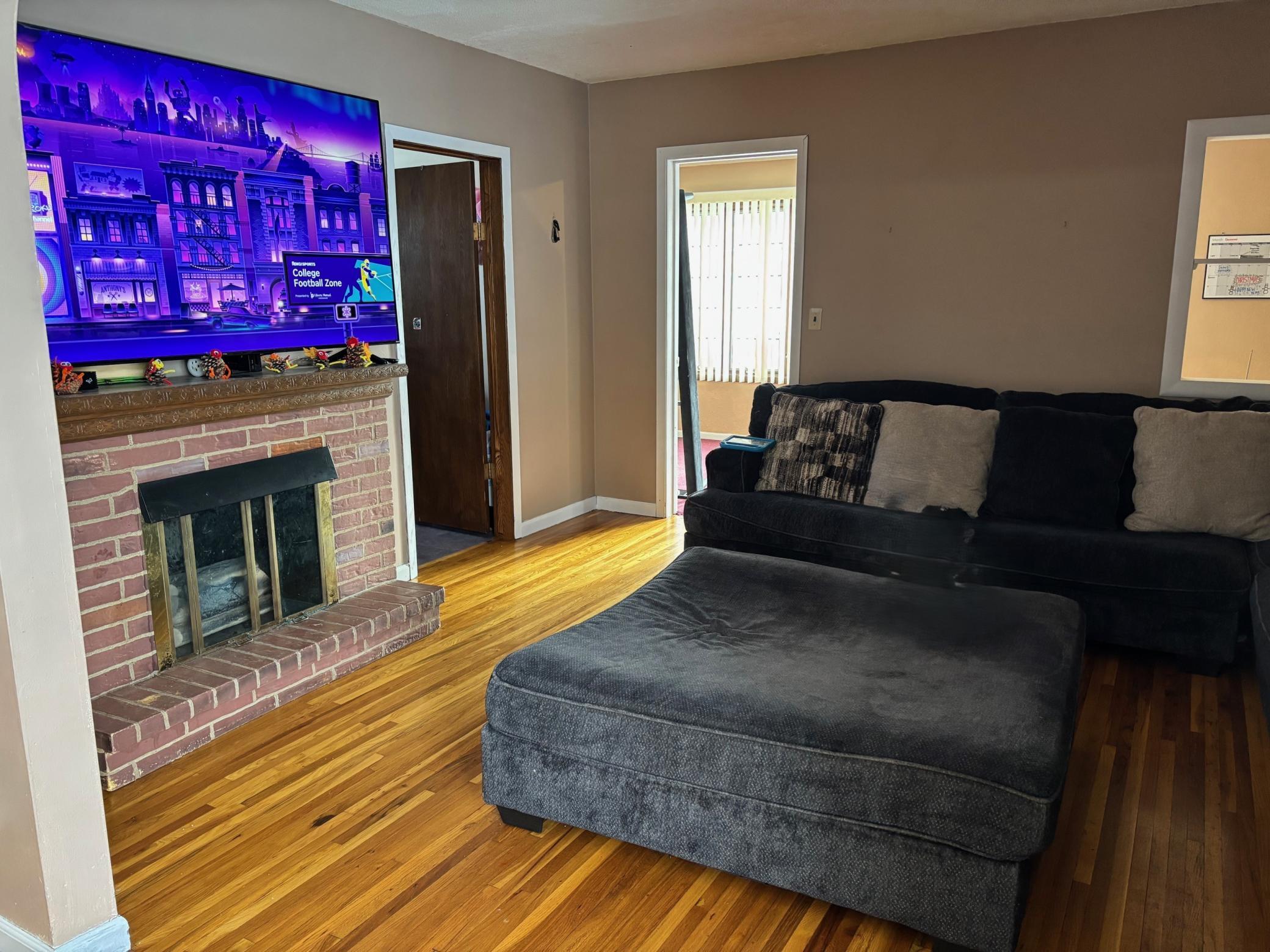main property photo 13