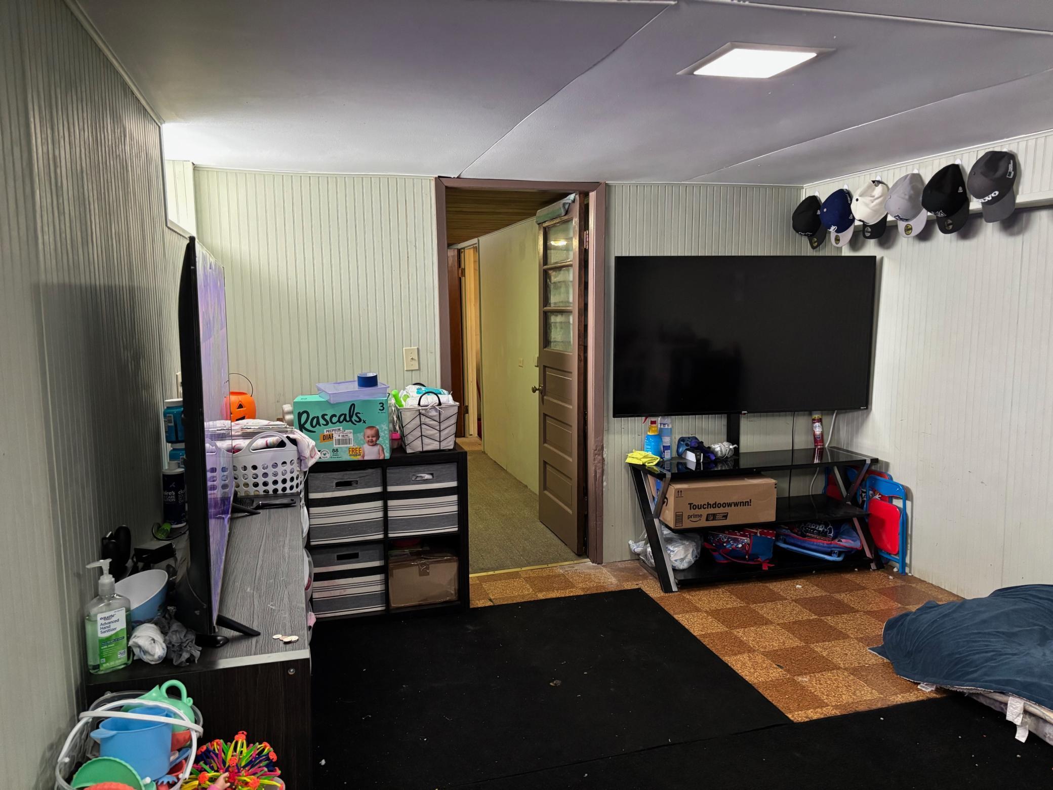 main property photo 32