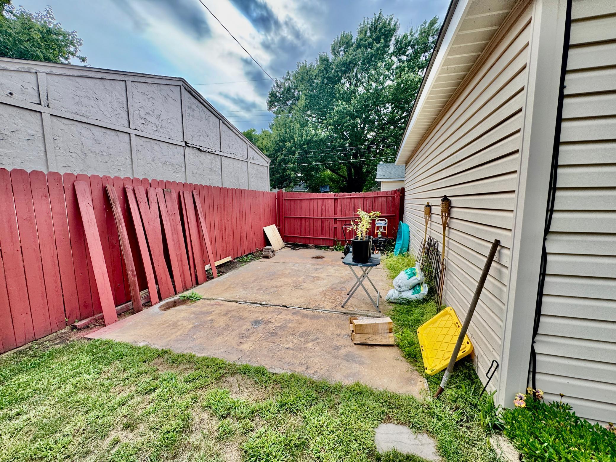 main property photo 42