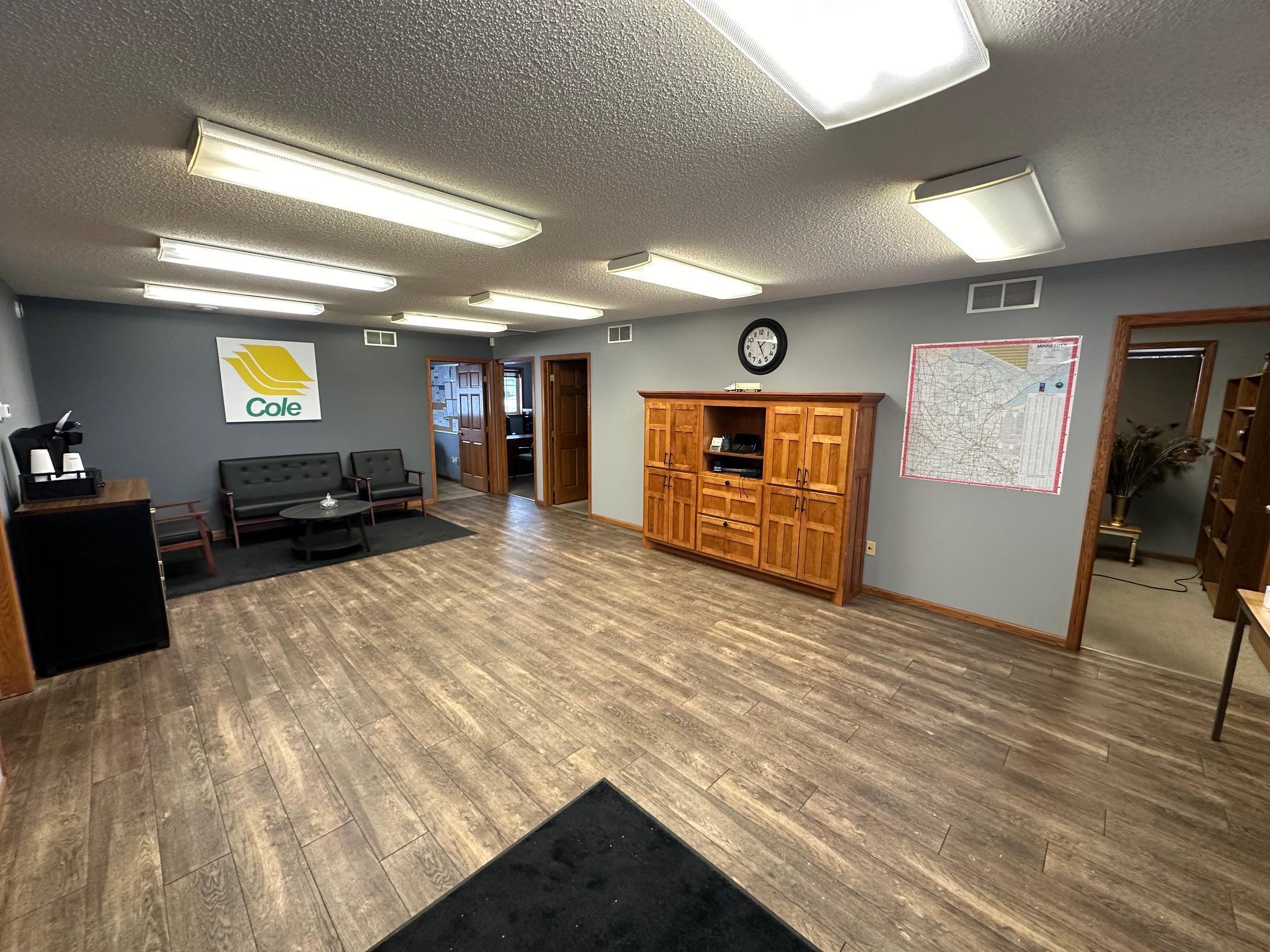 main property photo 7