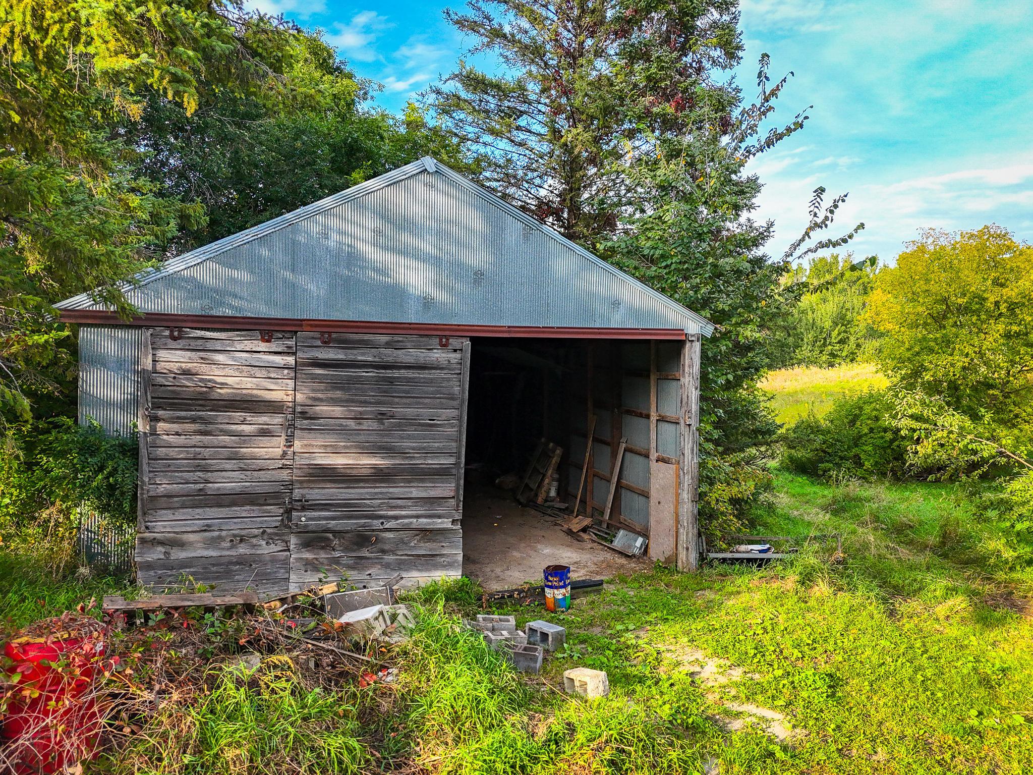 main property photo 24