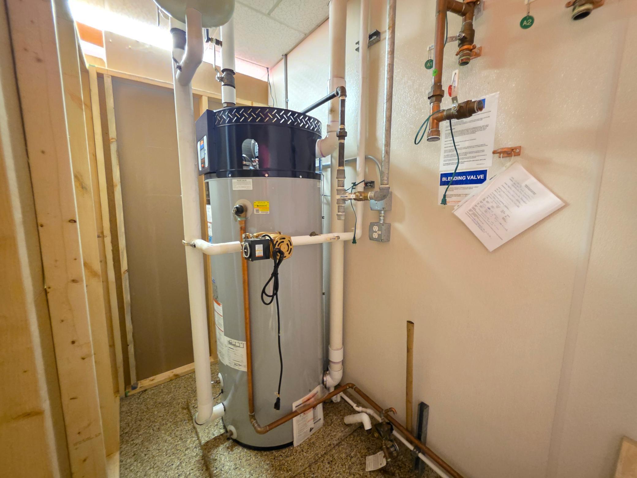main property photo 26