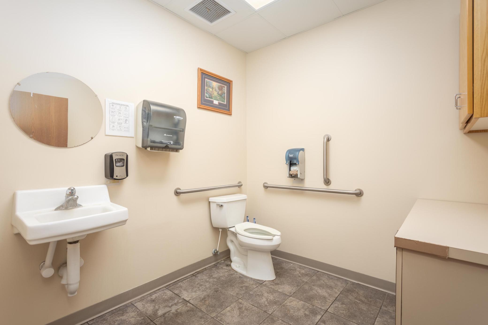 main property photo 11