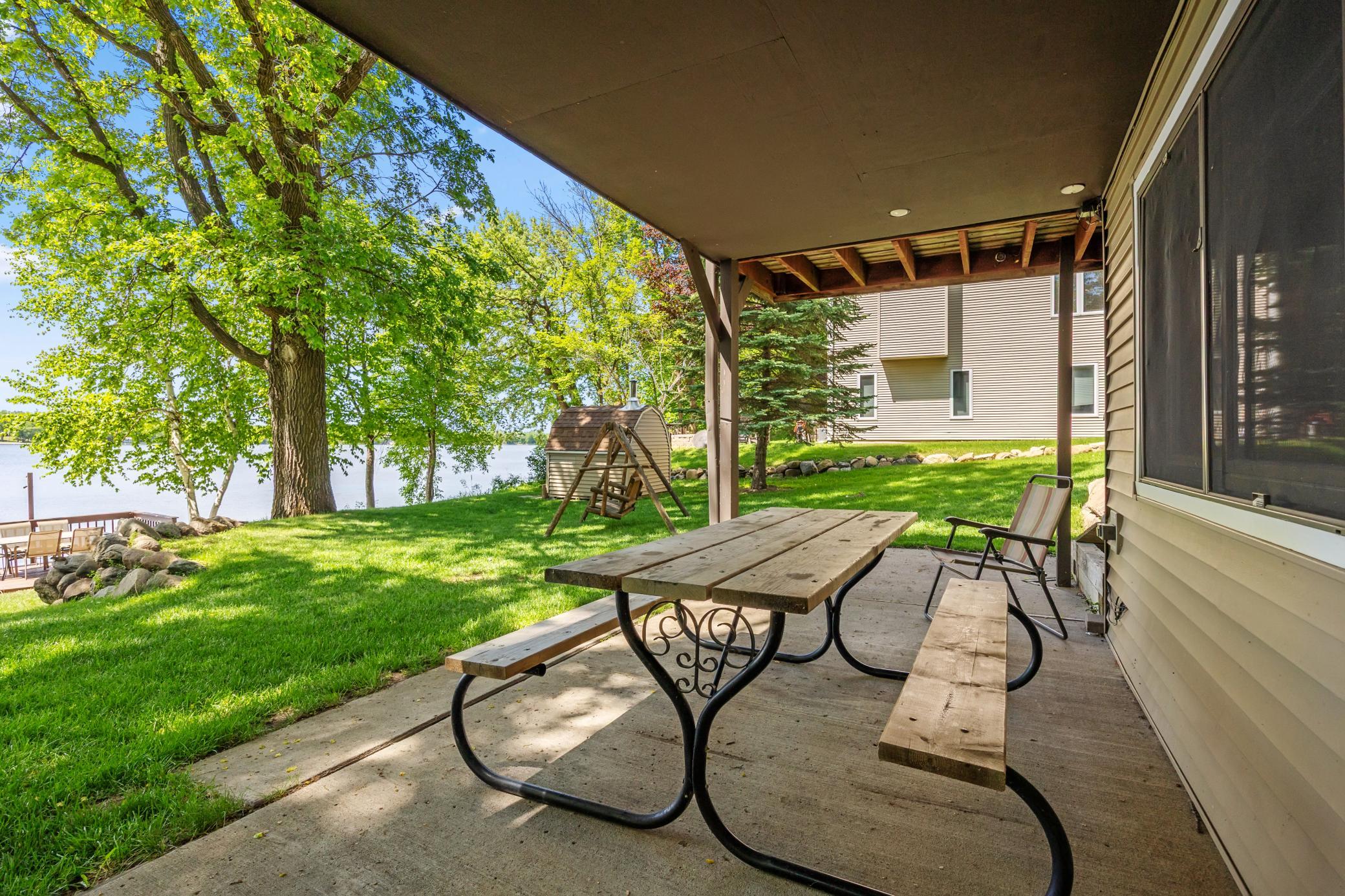 main property photo 11