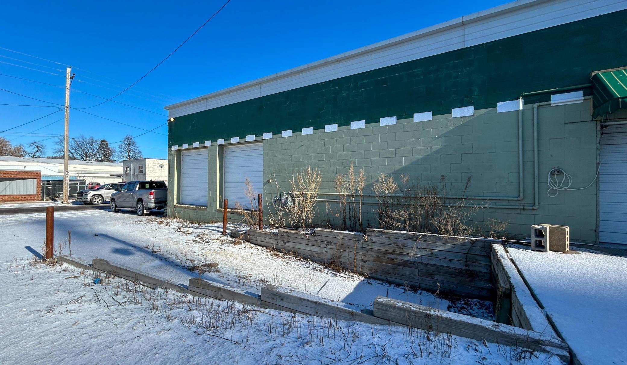 main property photo 24