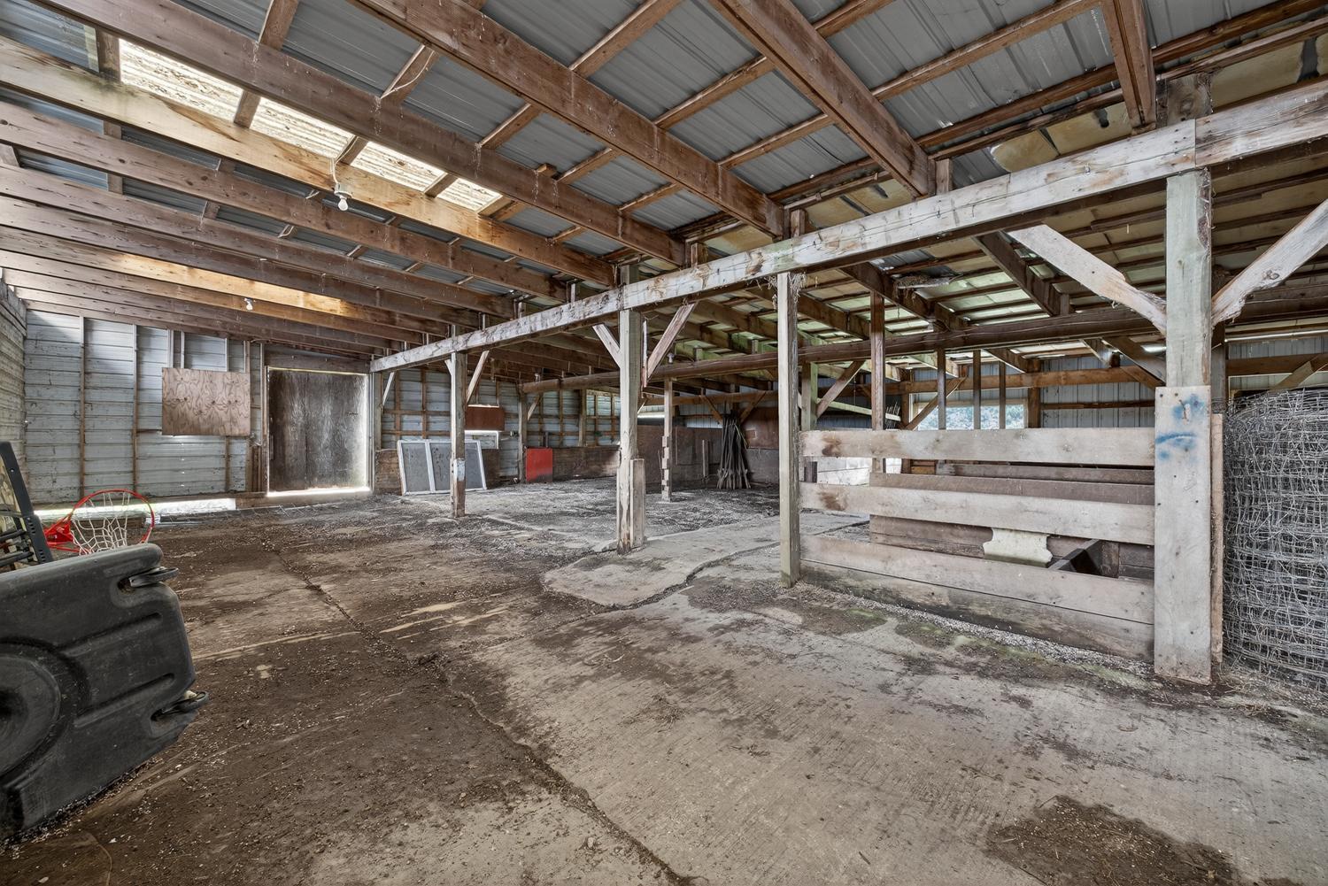 main property photo 37