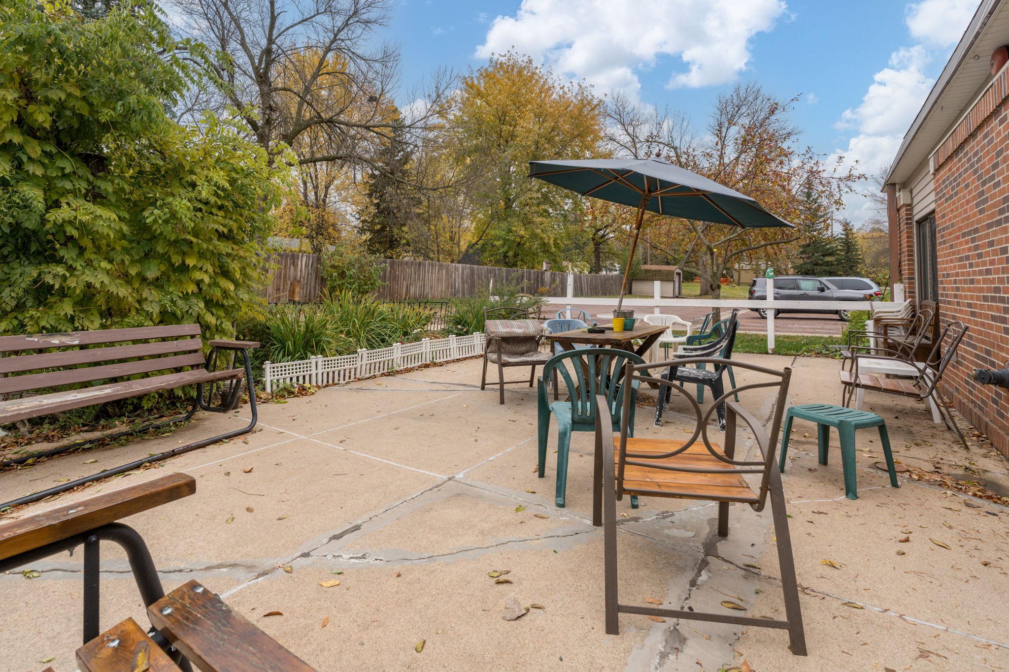 main property photo 4