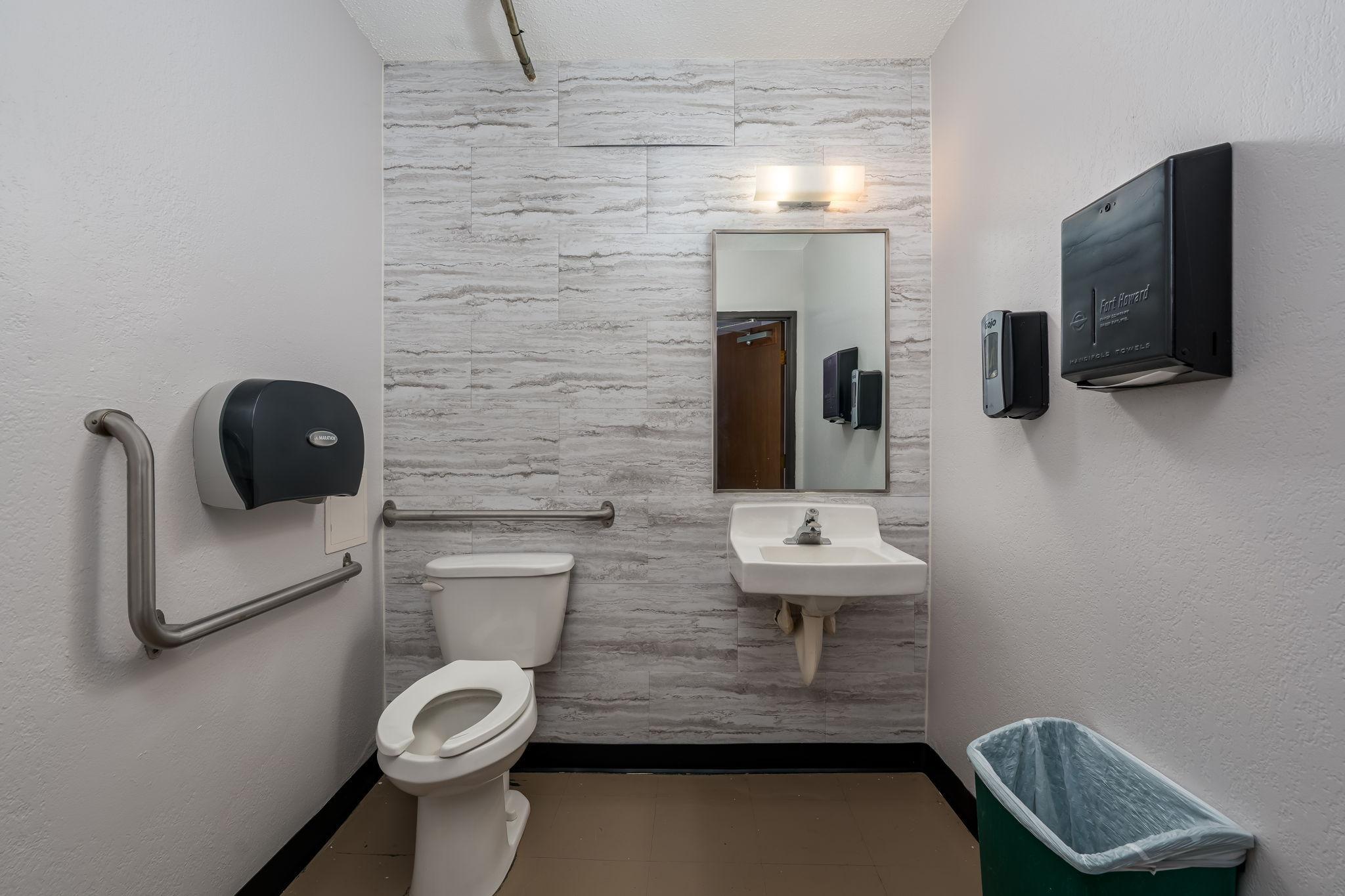 main property photo 50