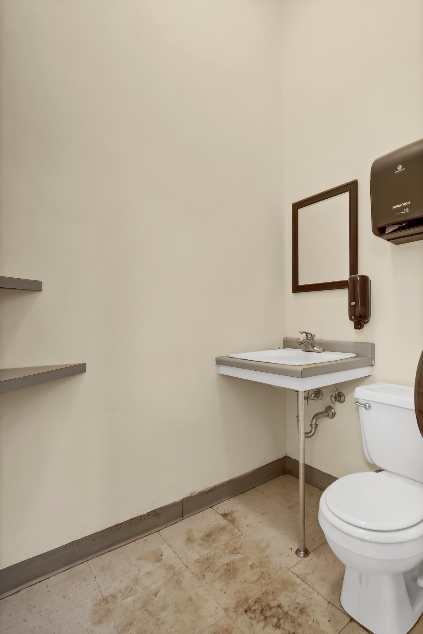 main property photo 48