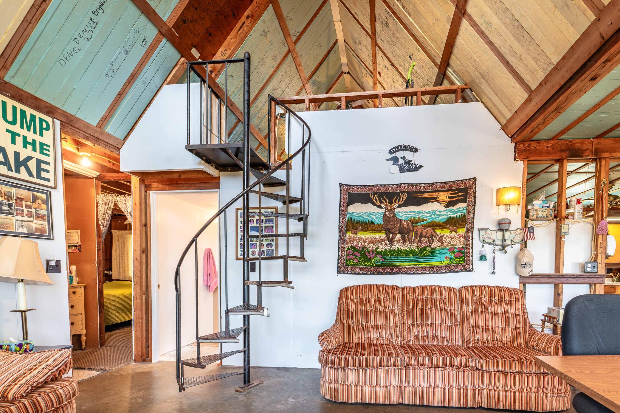 main property photo 41
