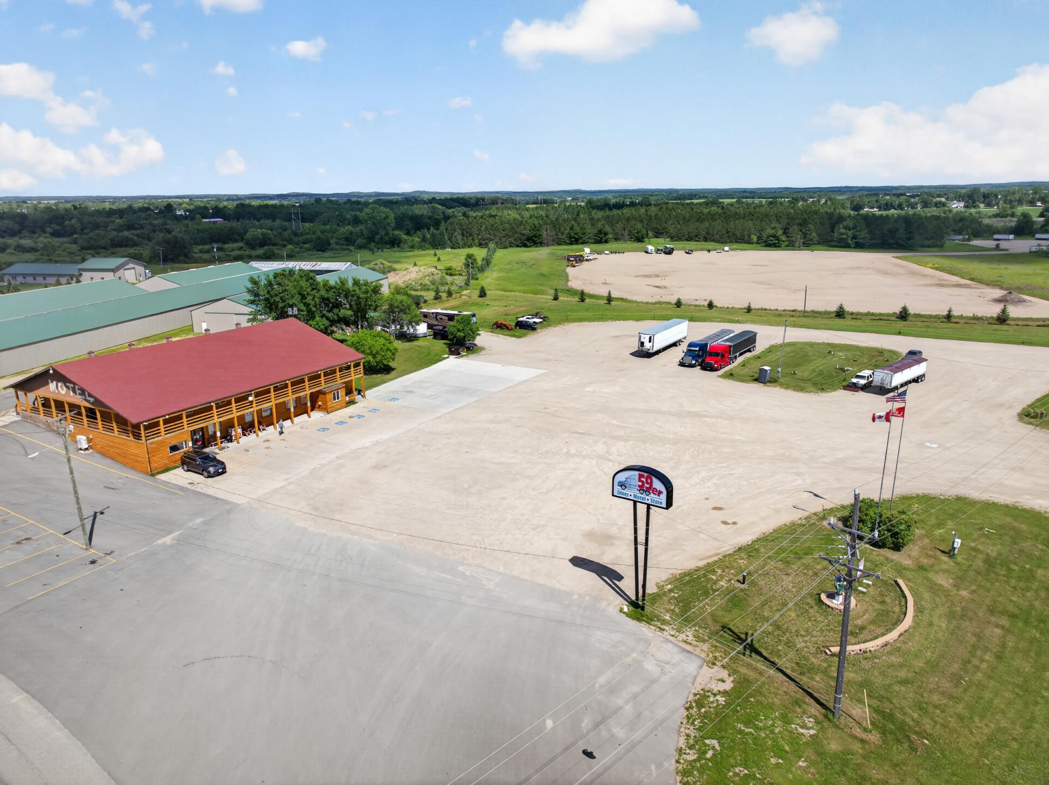 main property photo 18