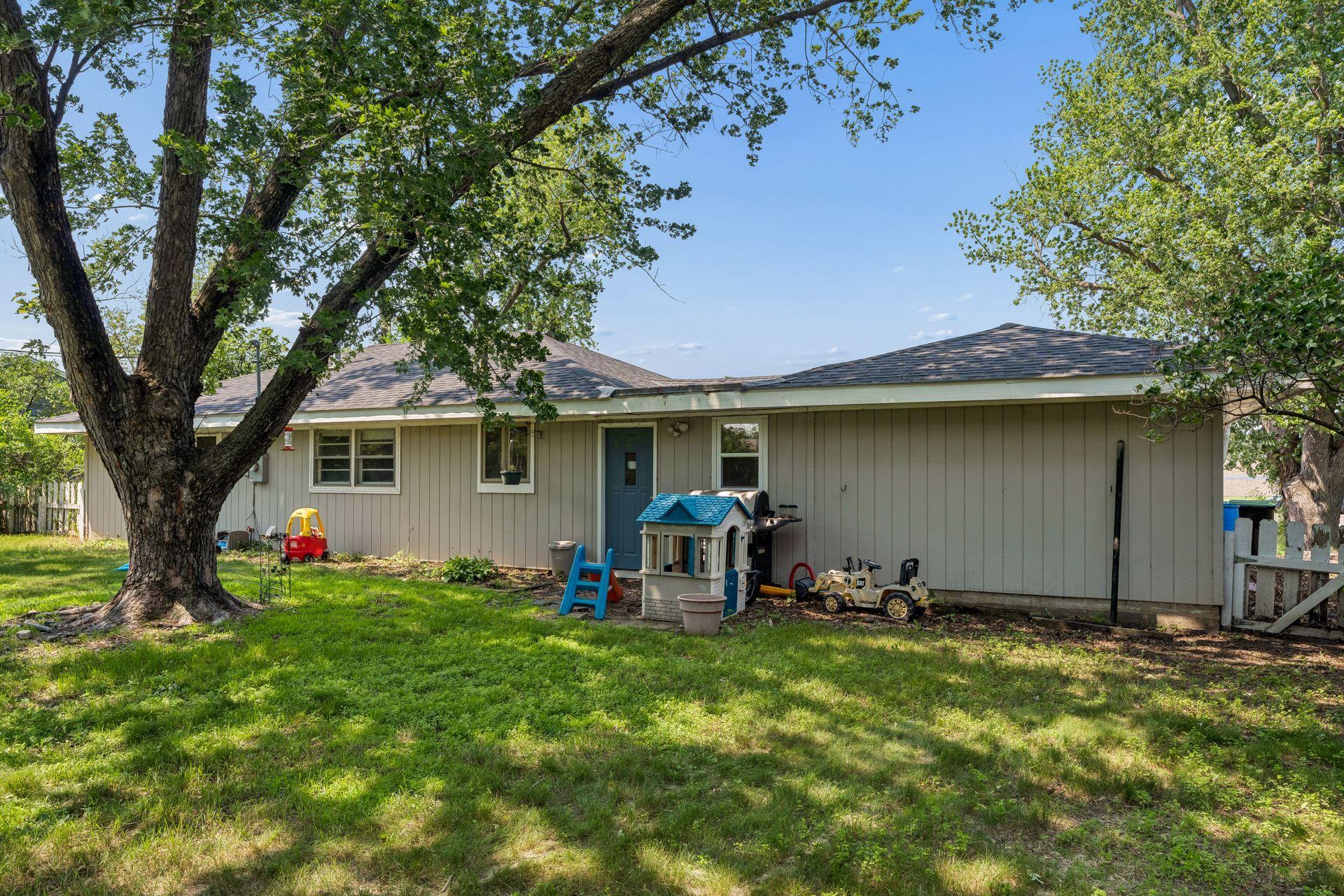 main property photo 22