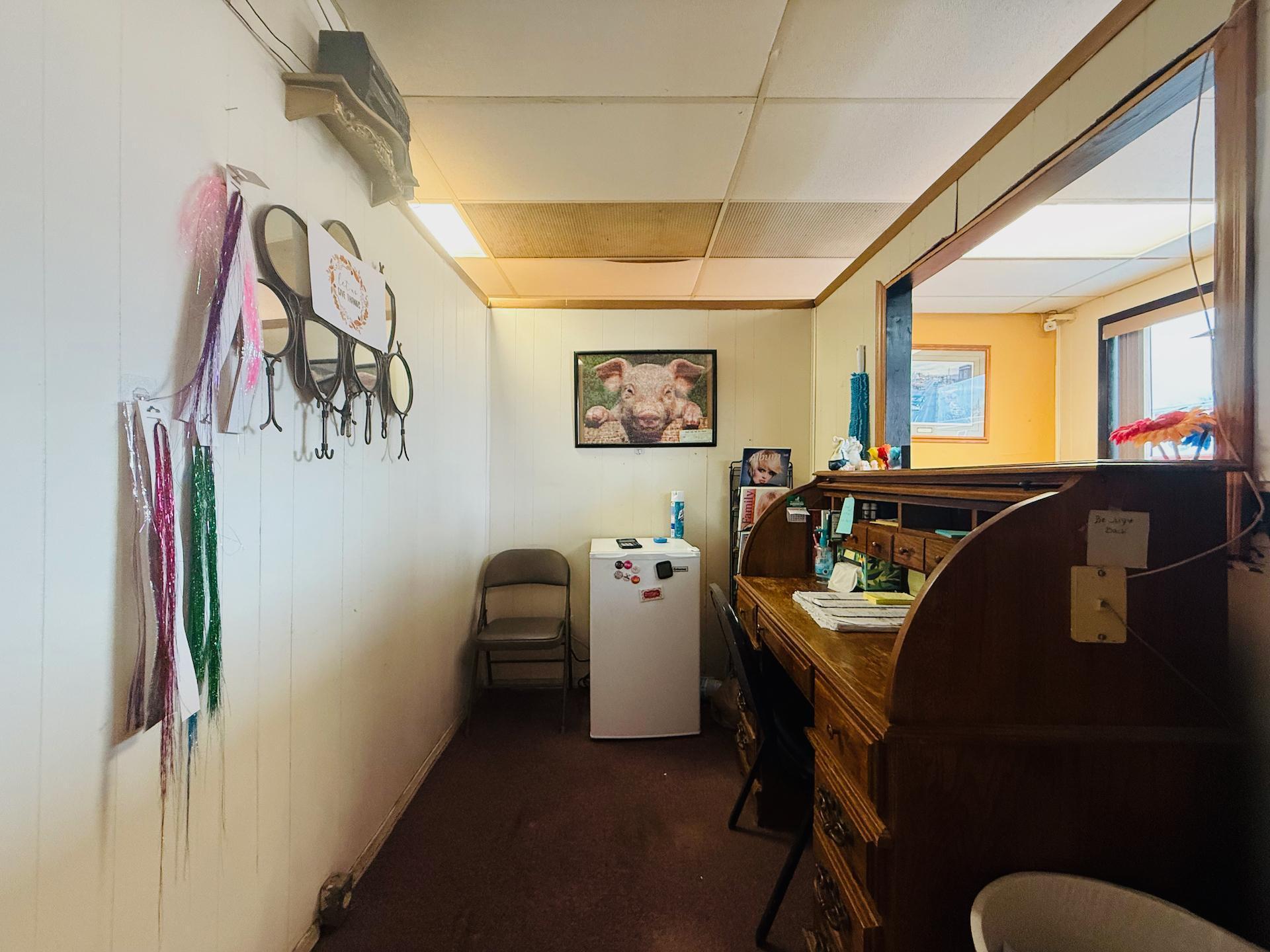 main property photo 11