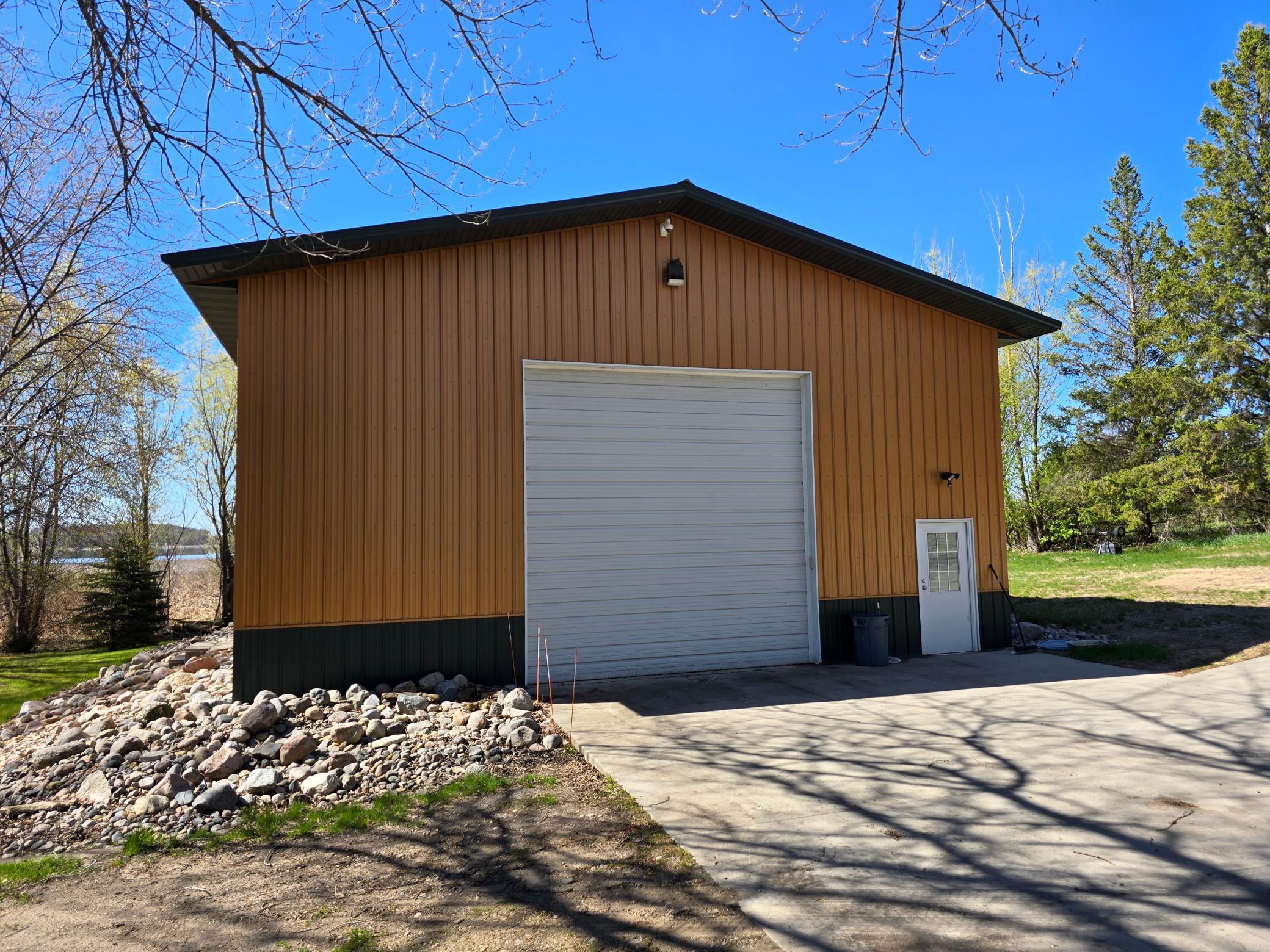 main property photo 49