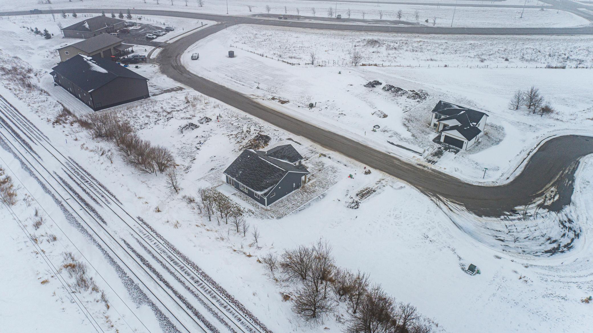 main property photo 41