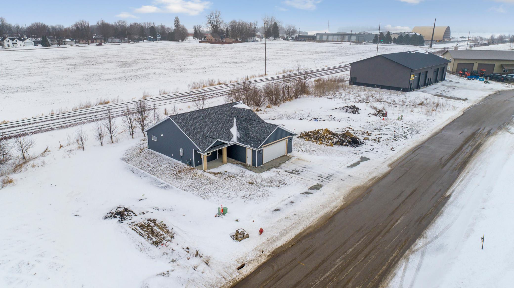 main property photo 43