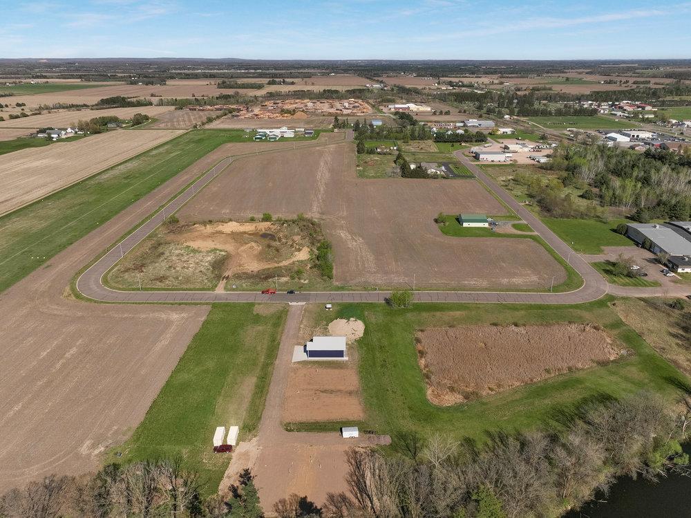main property photo 15