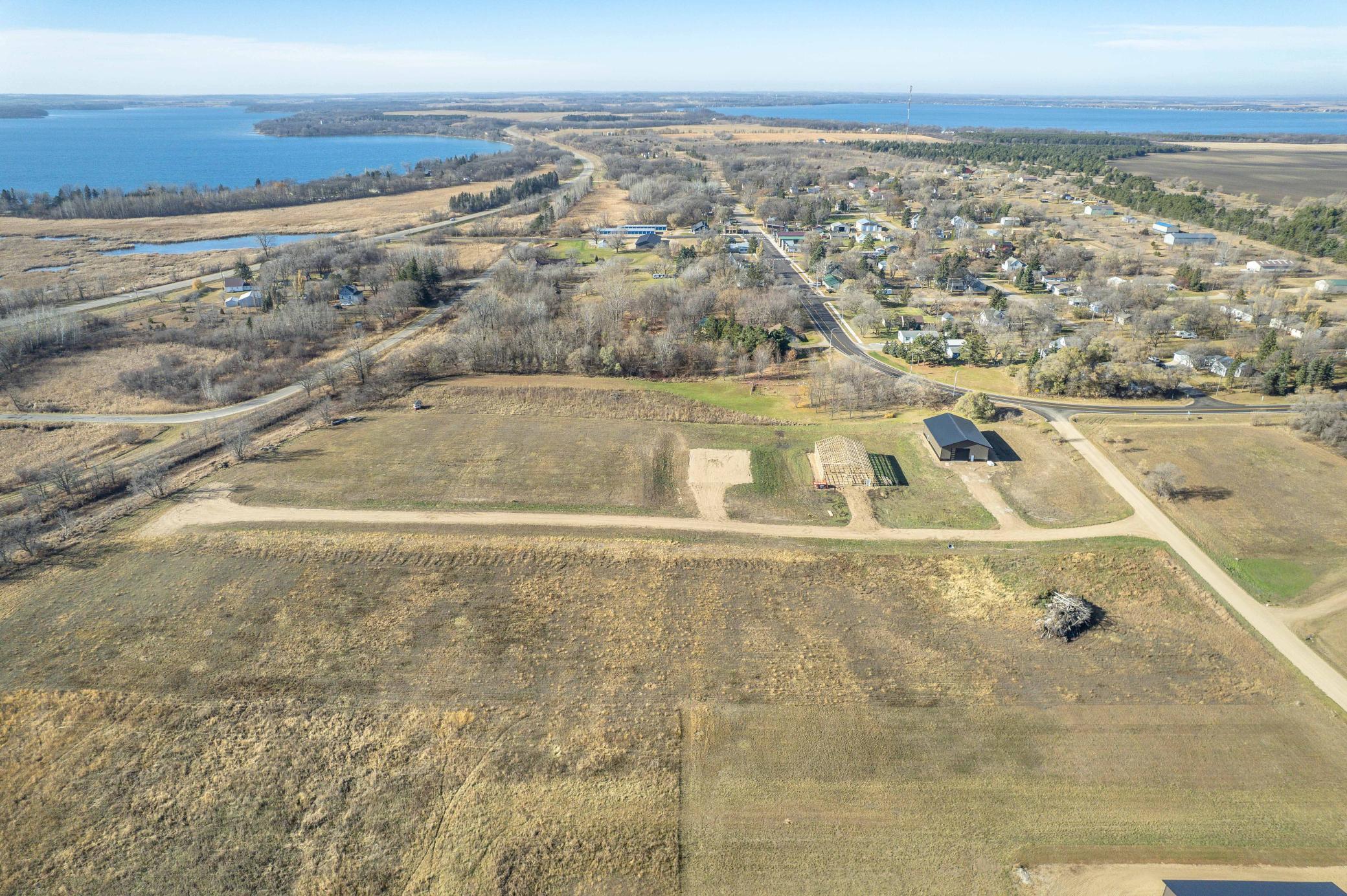 main property photo 13