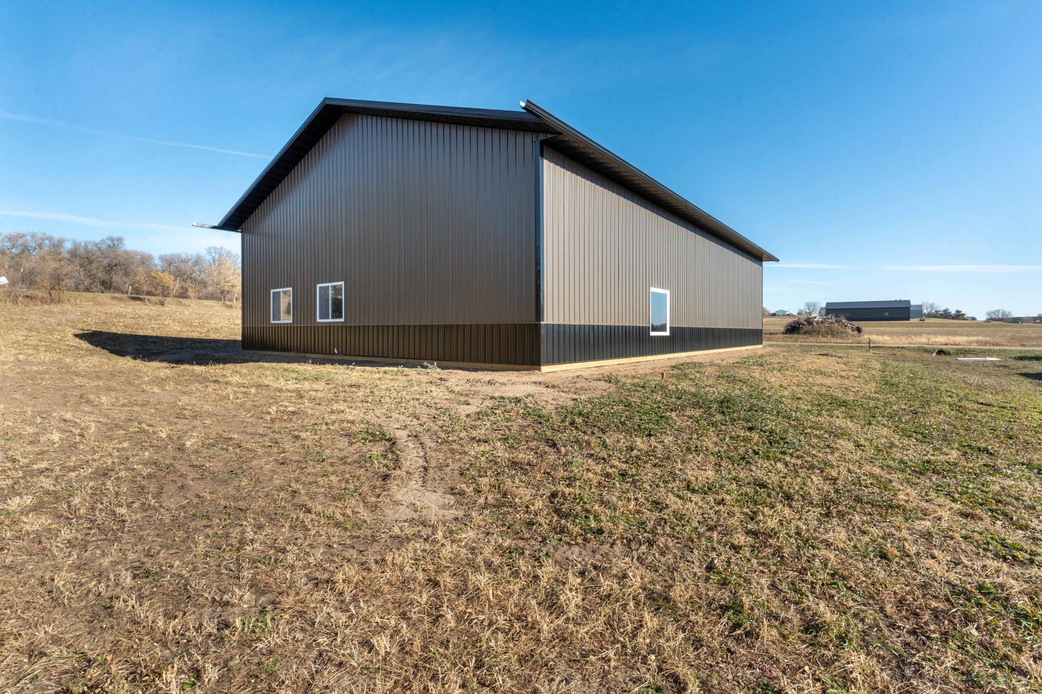 main property photo 6