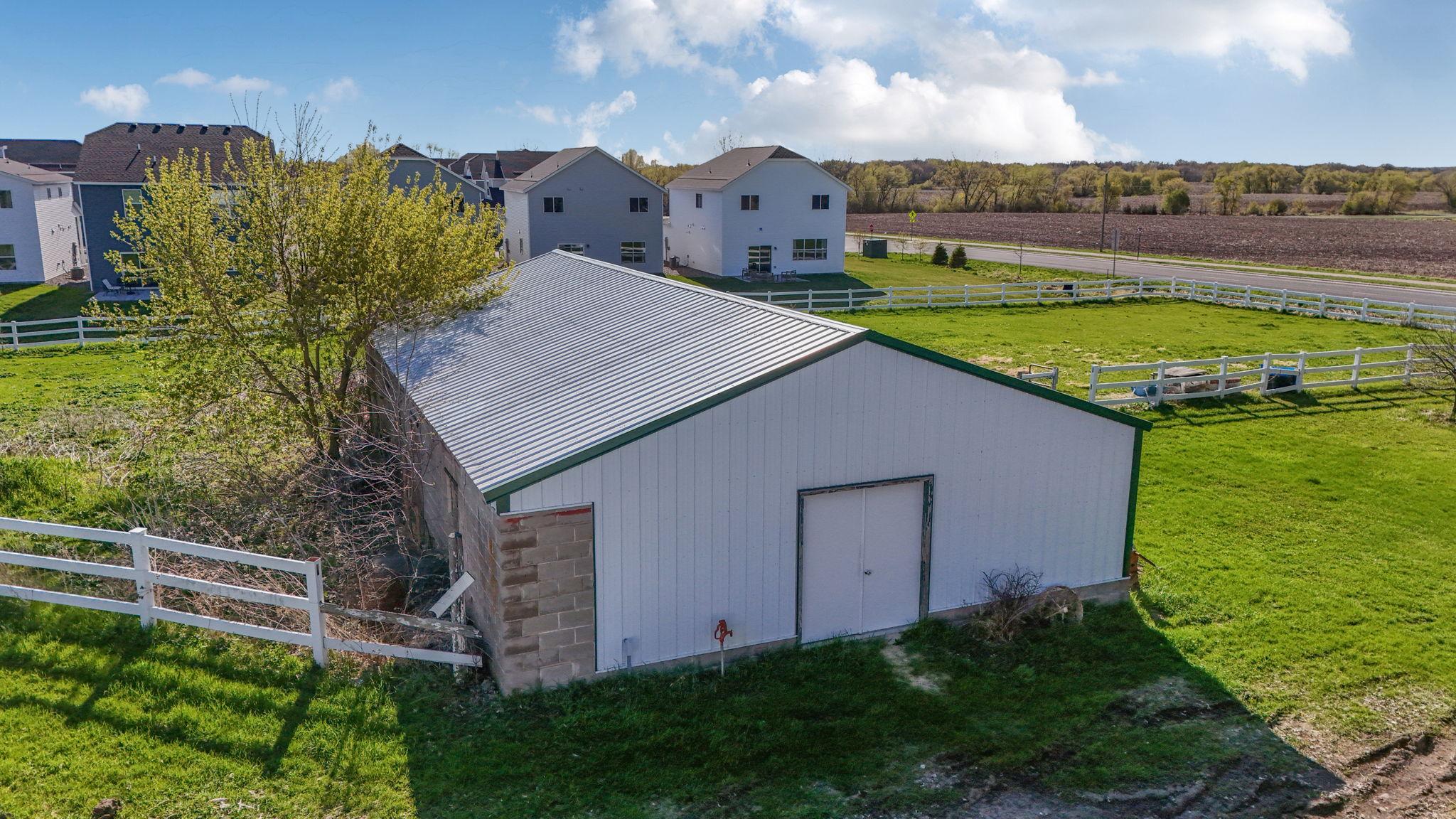 main property photo 14