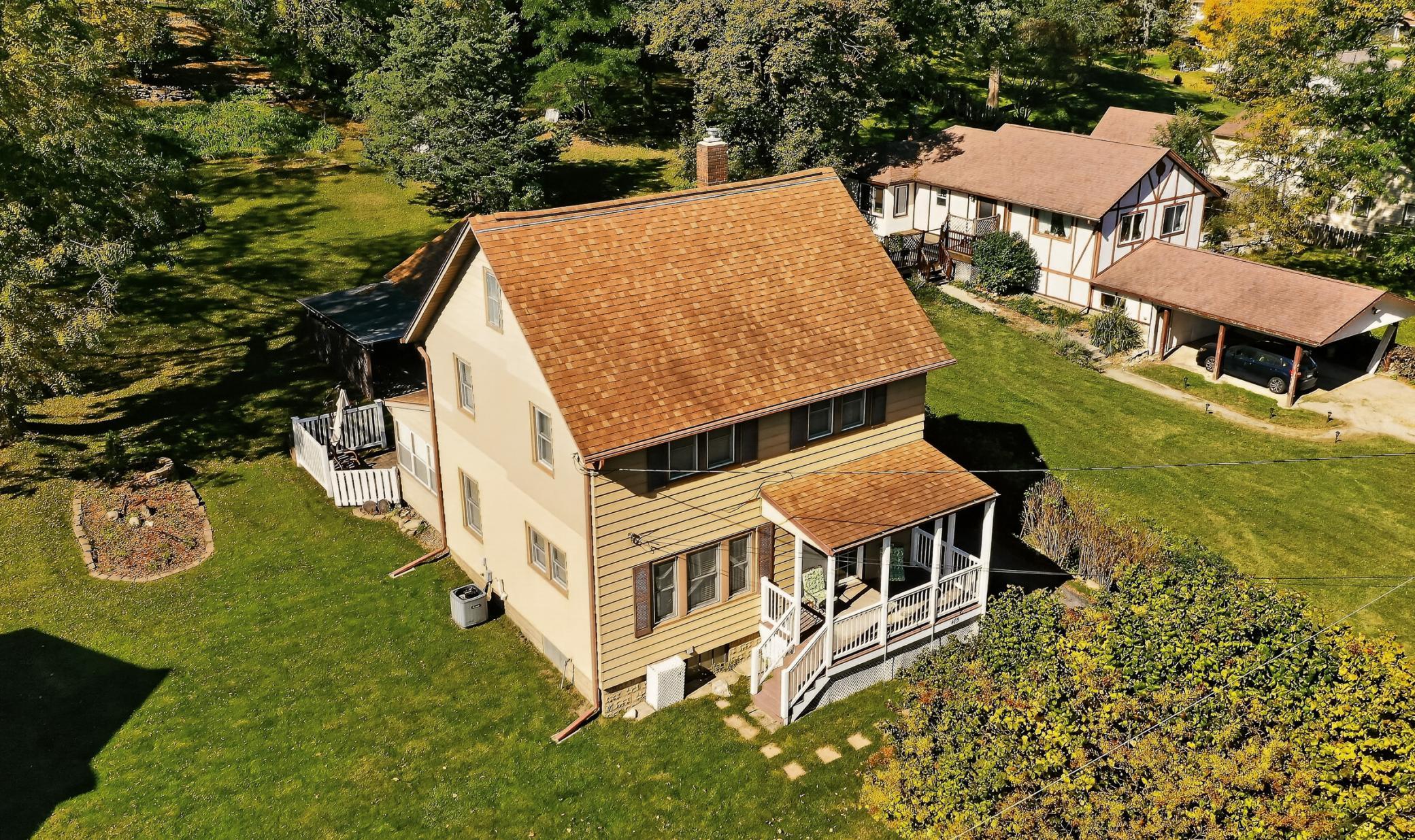 main property photo 30