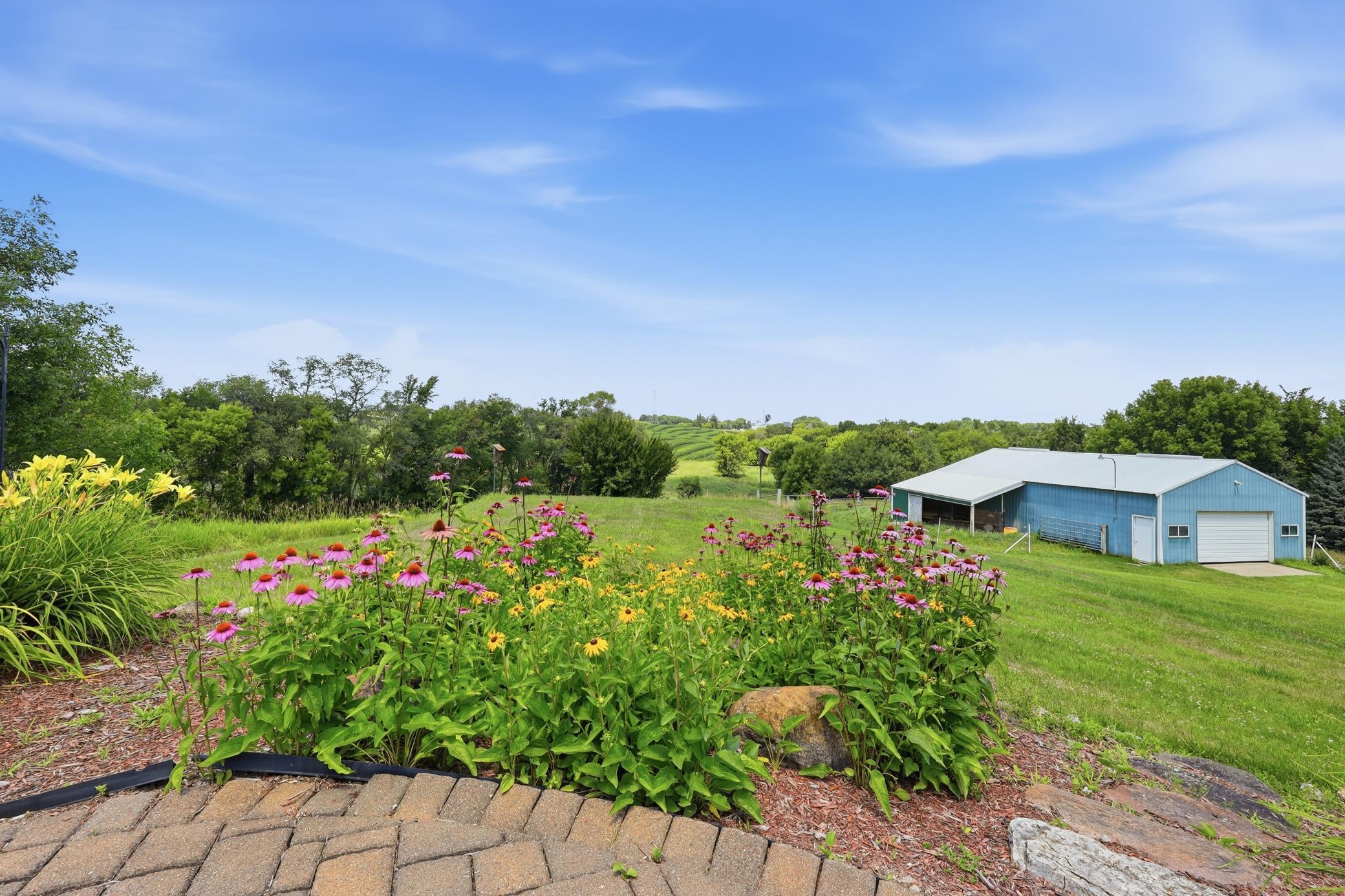 main property photo 22