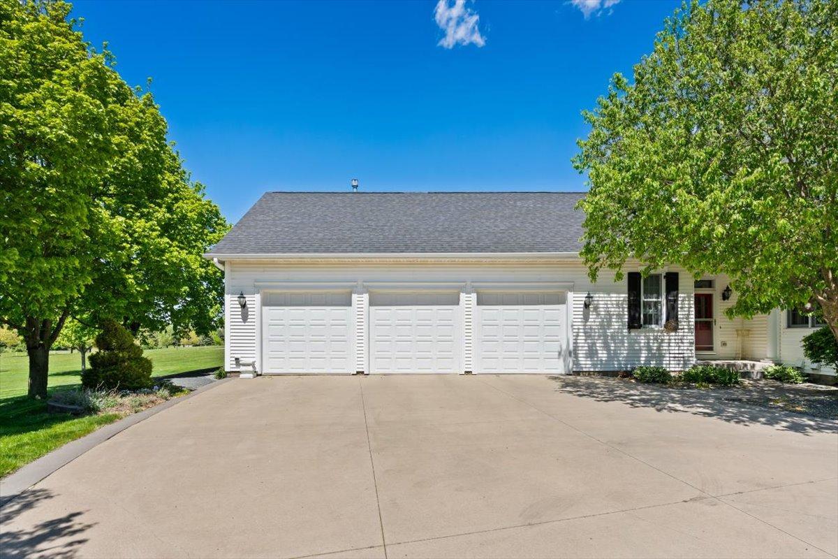 main property photo 81