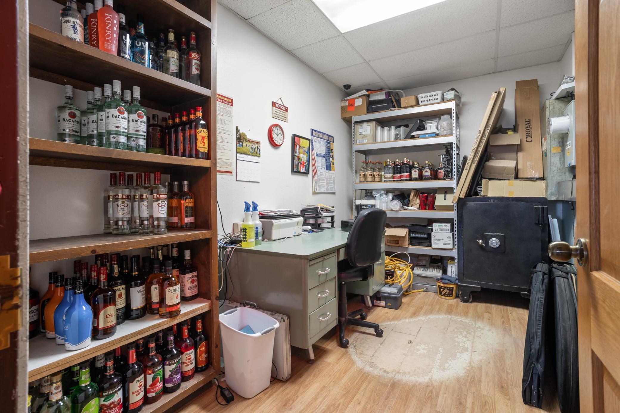 main property photo 32