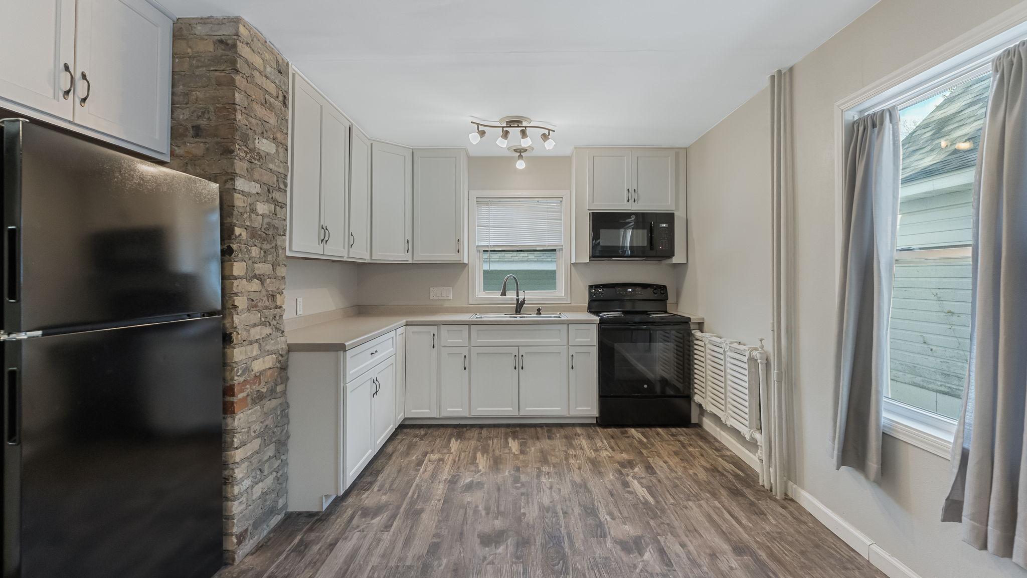 main property photo 80