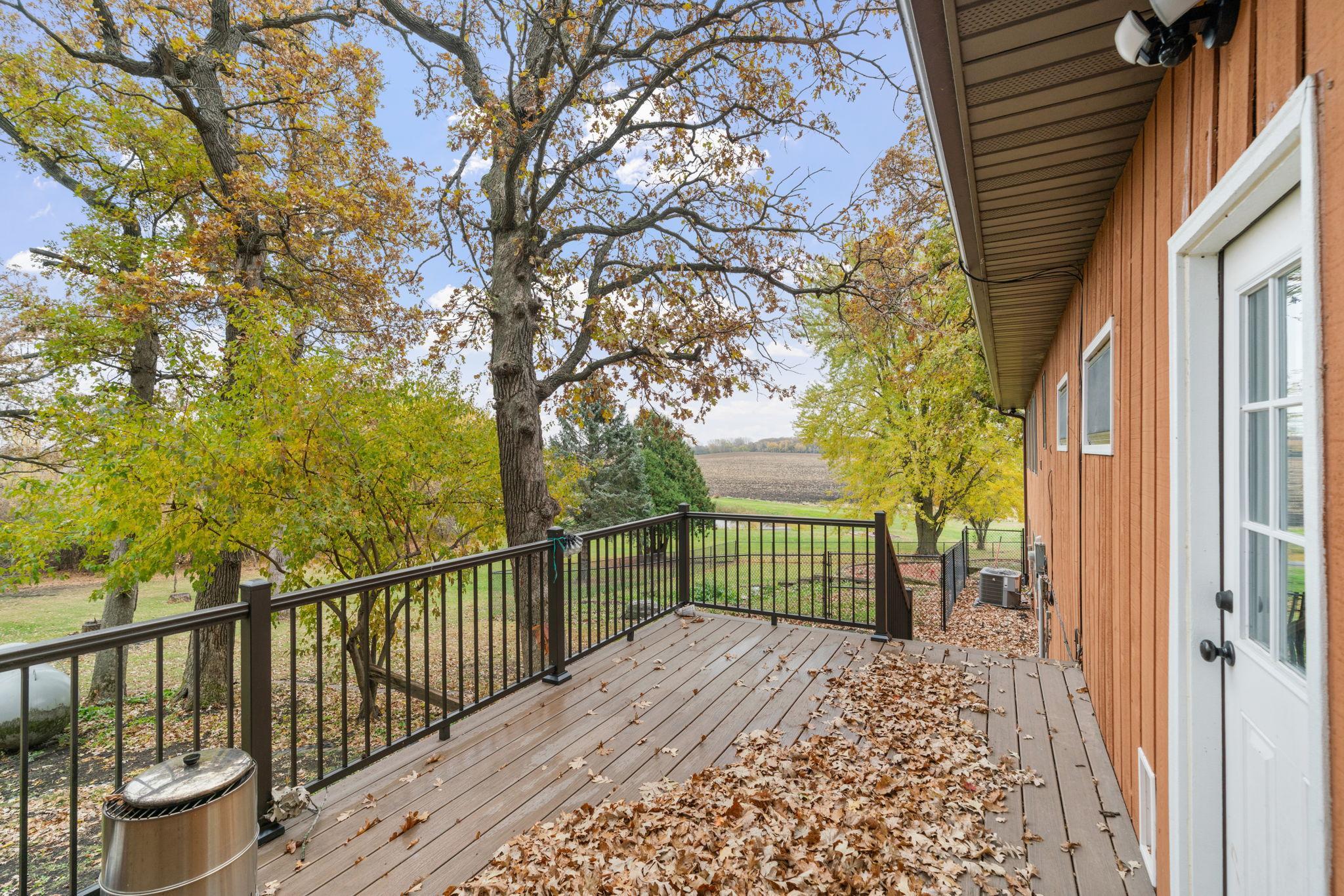 main property photo 40