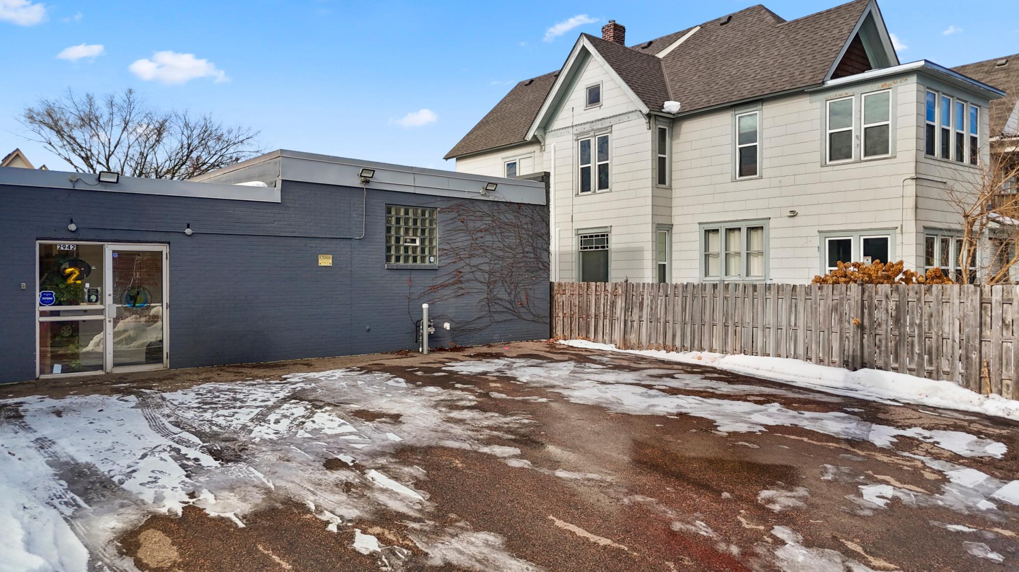 main property photo 13