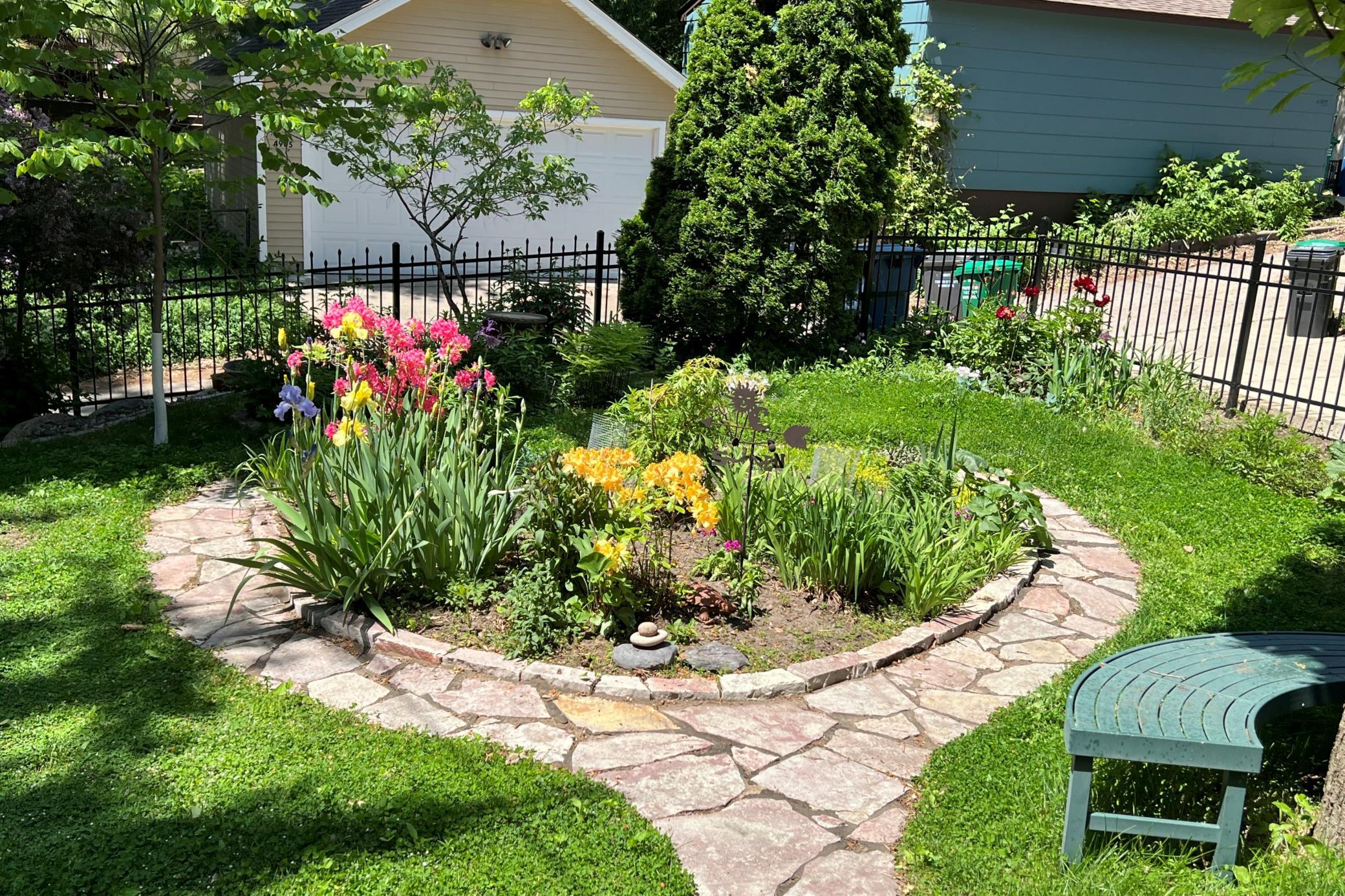 main property photo 34