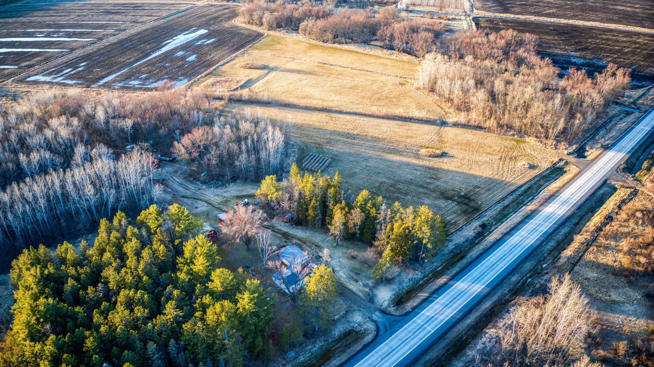 main property photo 25